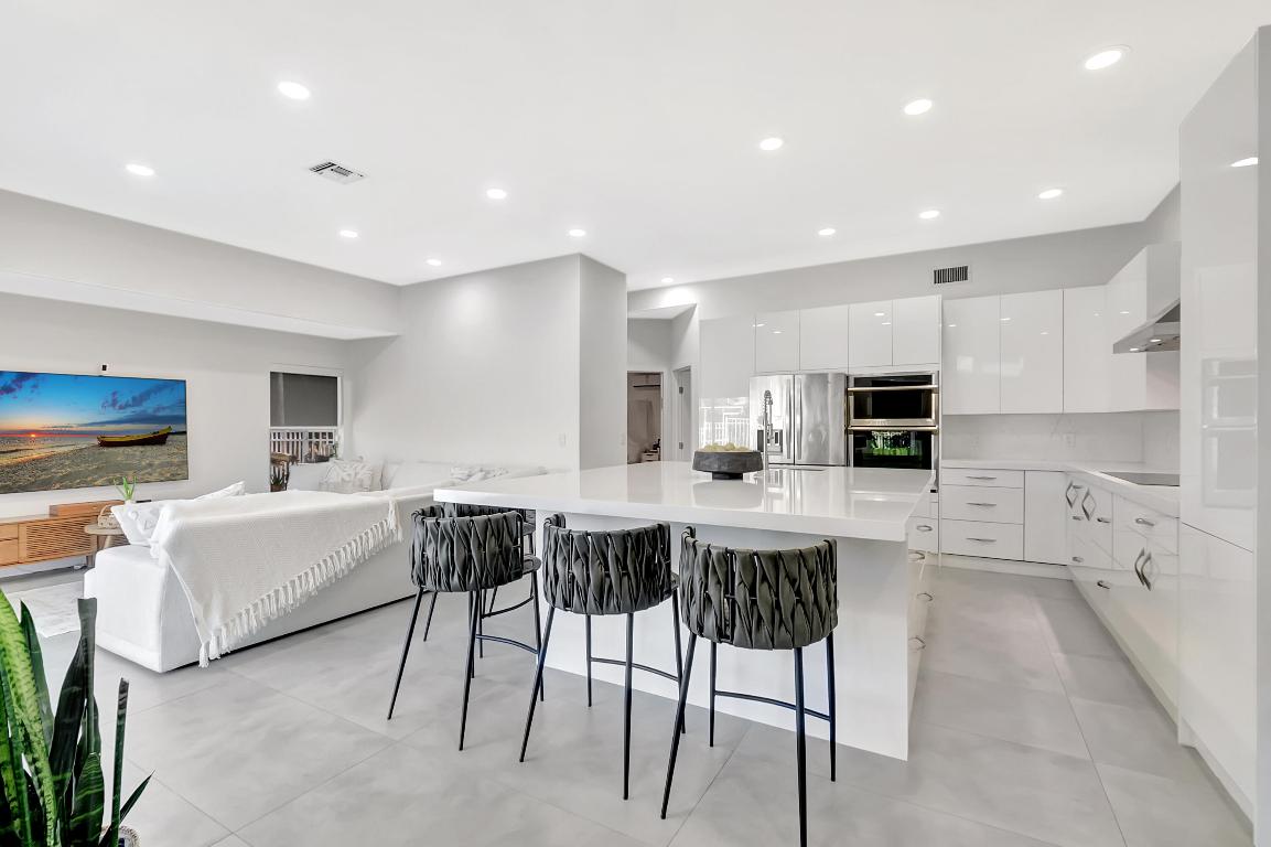 BOCA WINDS PAR D-1 - Residential