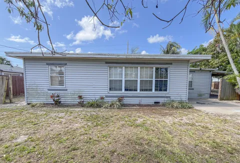 2818 Alabama Street, West Palm Beach, FL MLS: R11092834