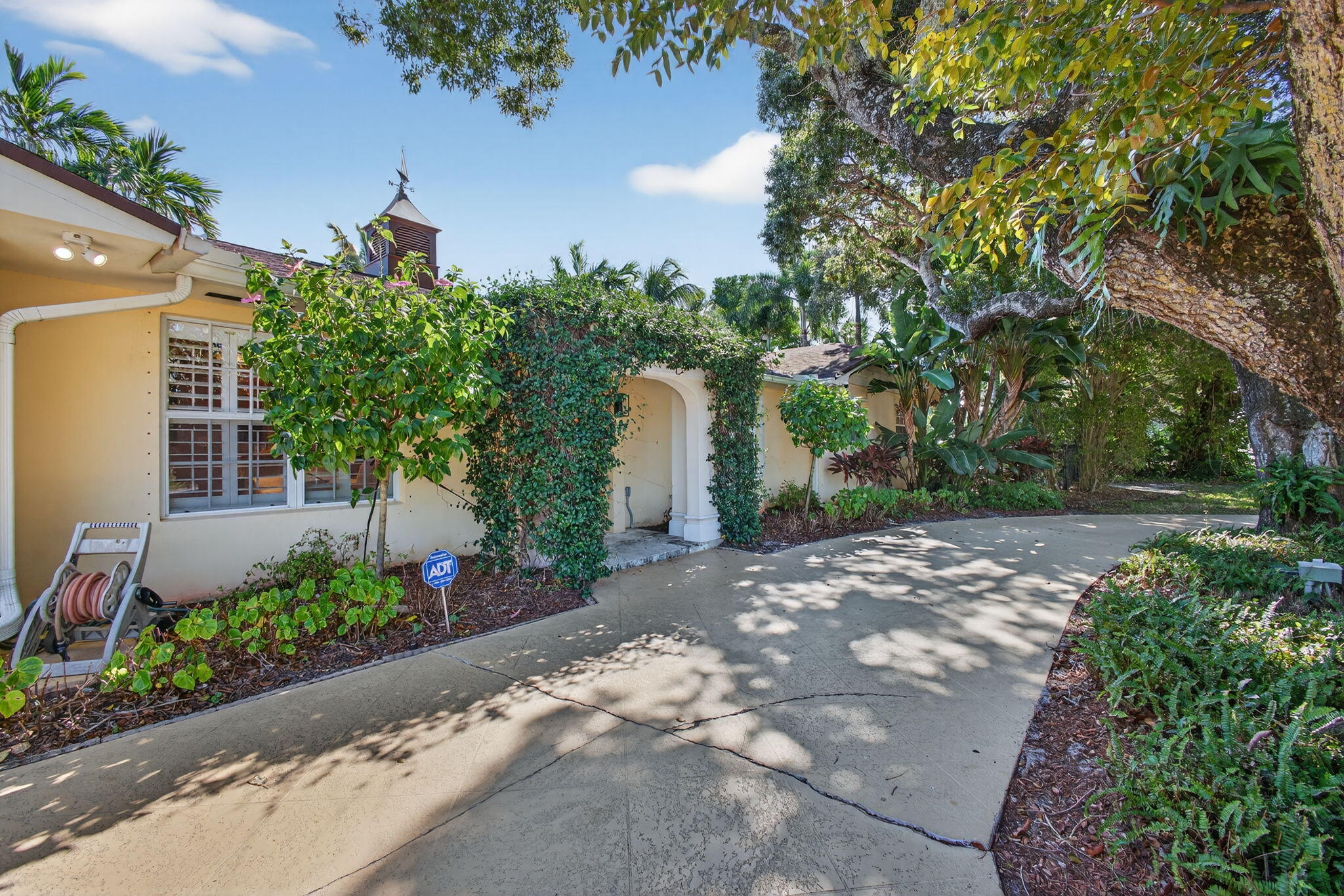 12046 Prosperity Farms Road