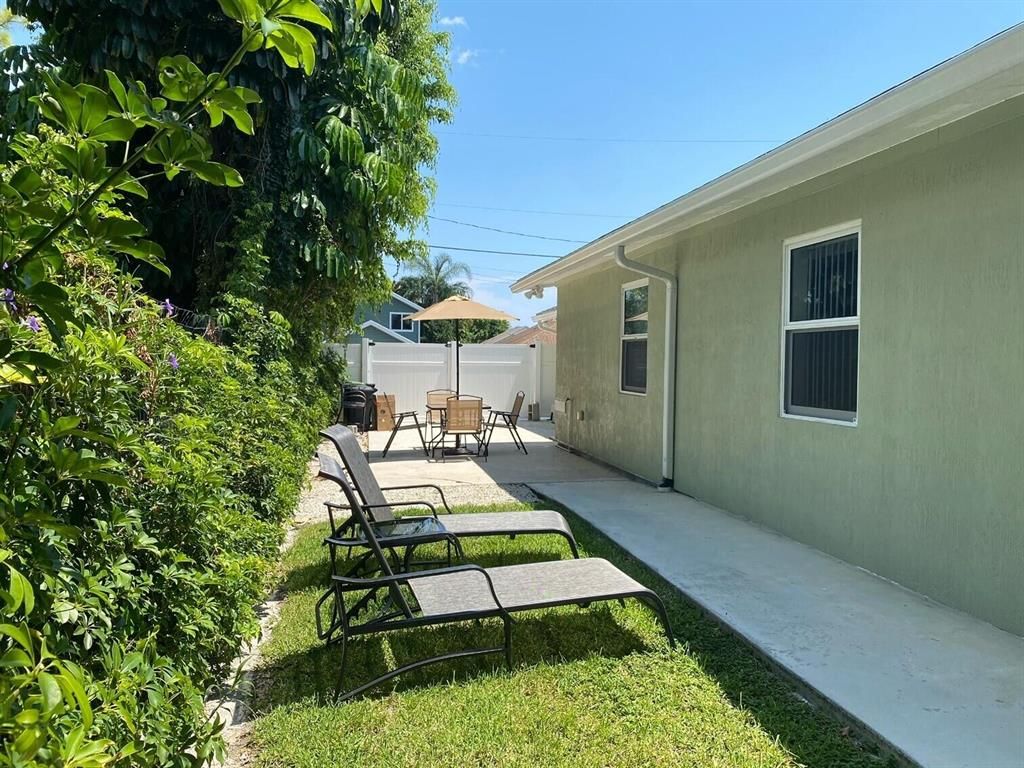 Photo of 6100 Francis Street, Jupiter, FL 33458 (MLS # R10819054)