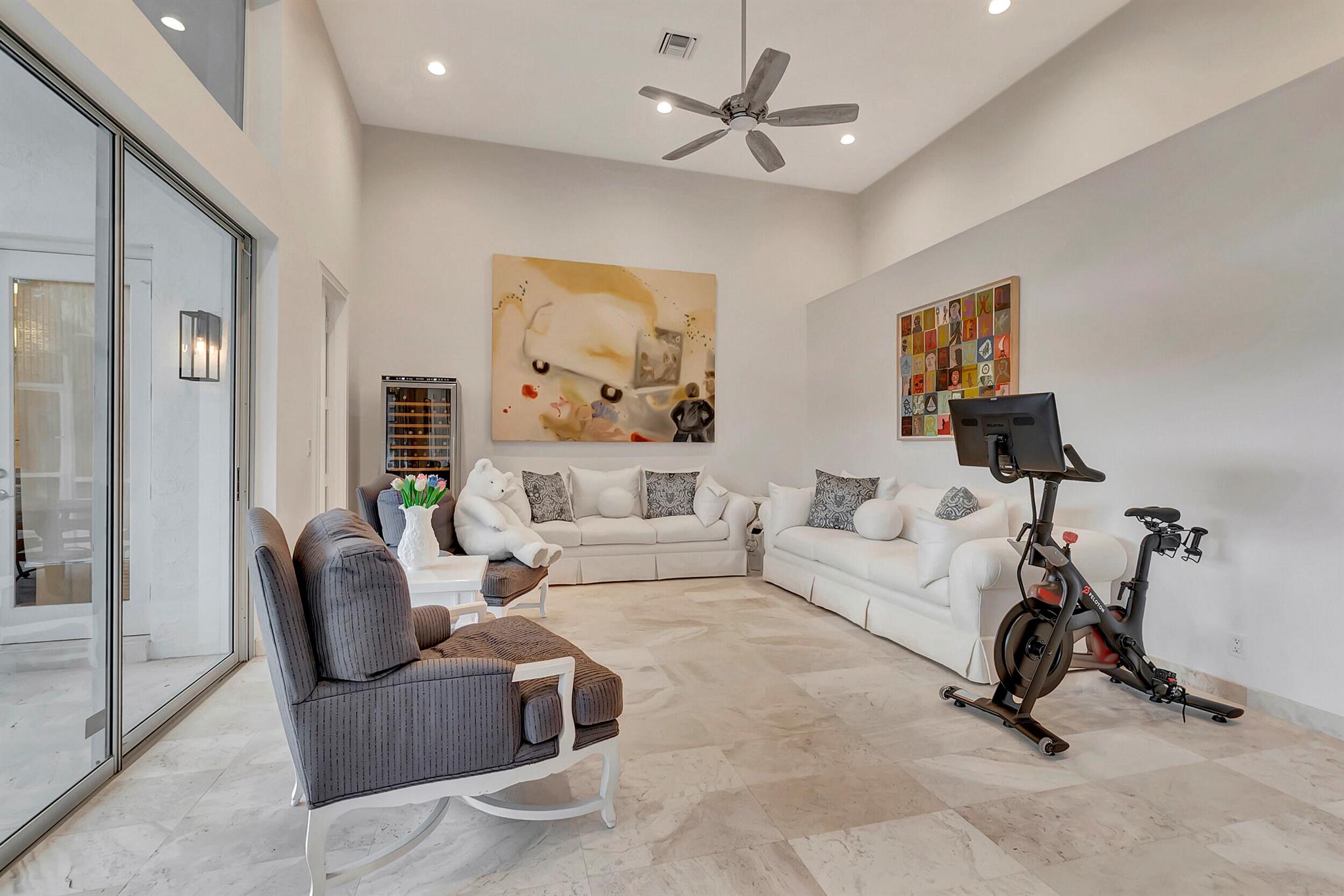 DEVON PLACE - Residential