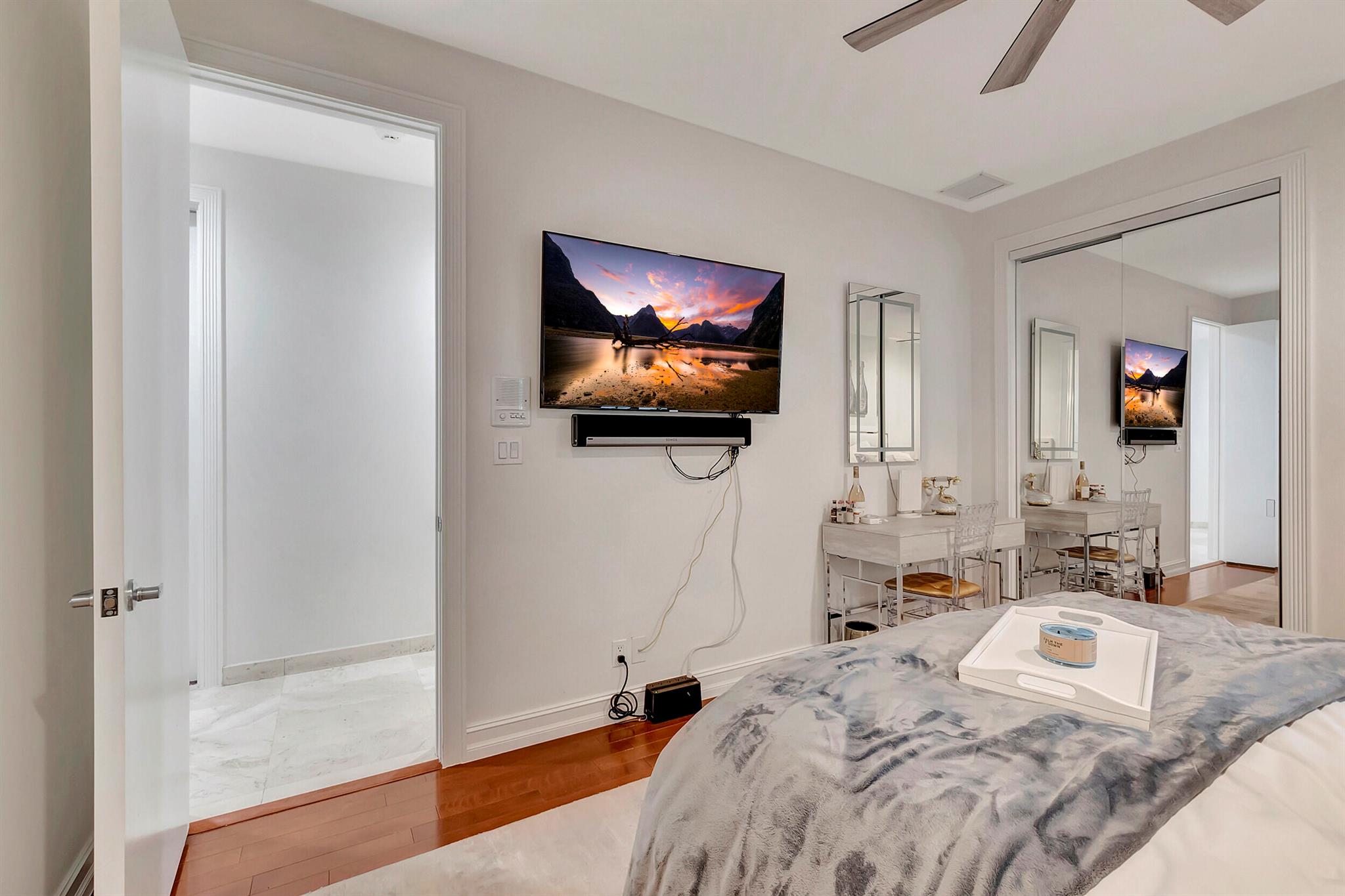 DEVON PLACE - Residential