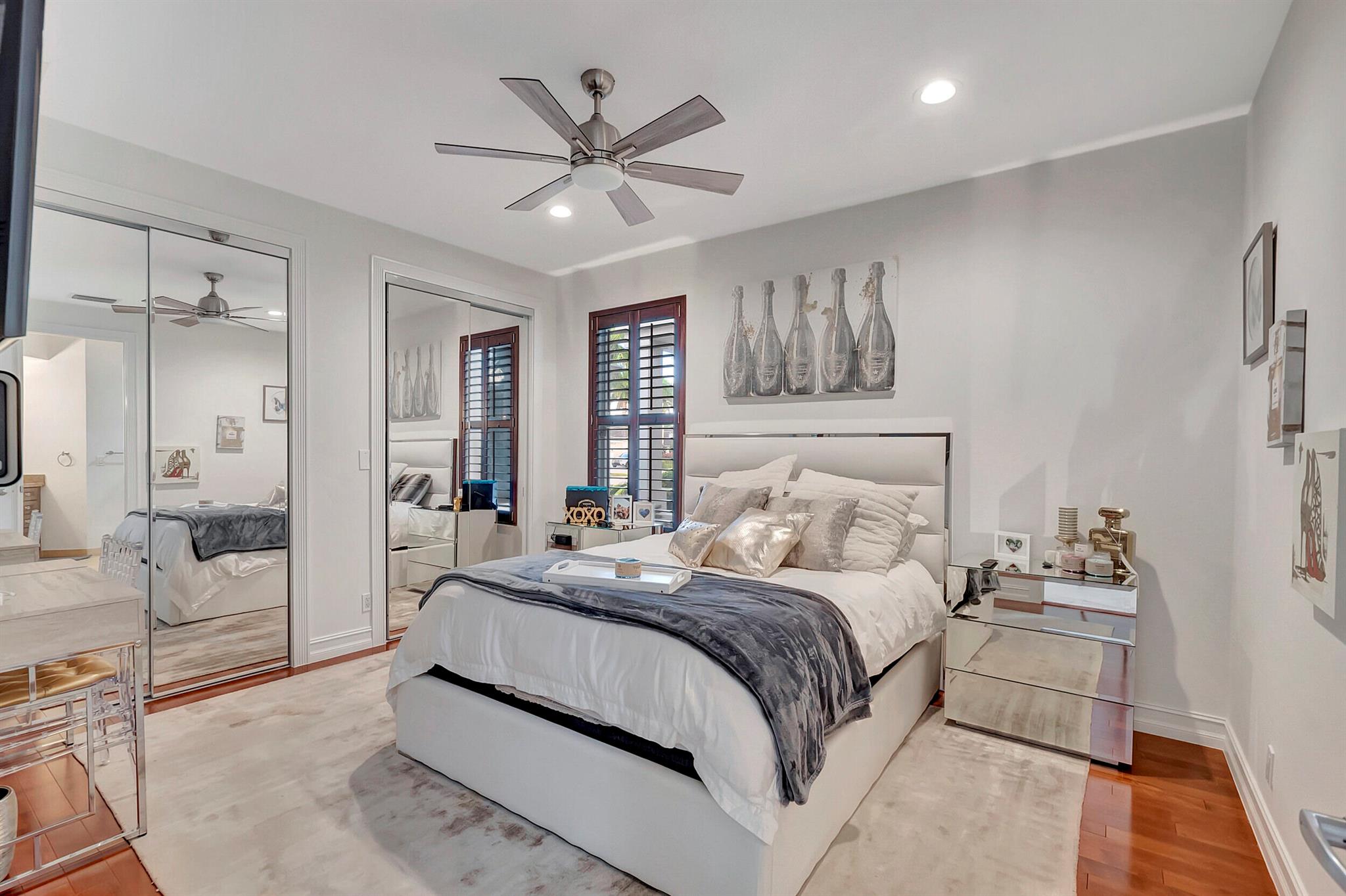 DEVON PLACE - Residential