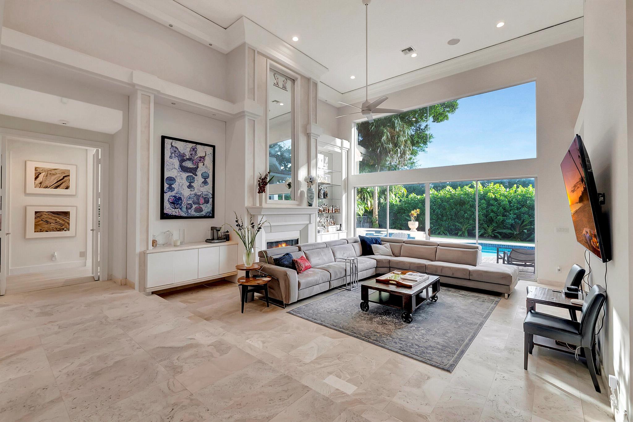 DEVON PLACE - Residential