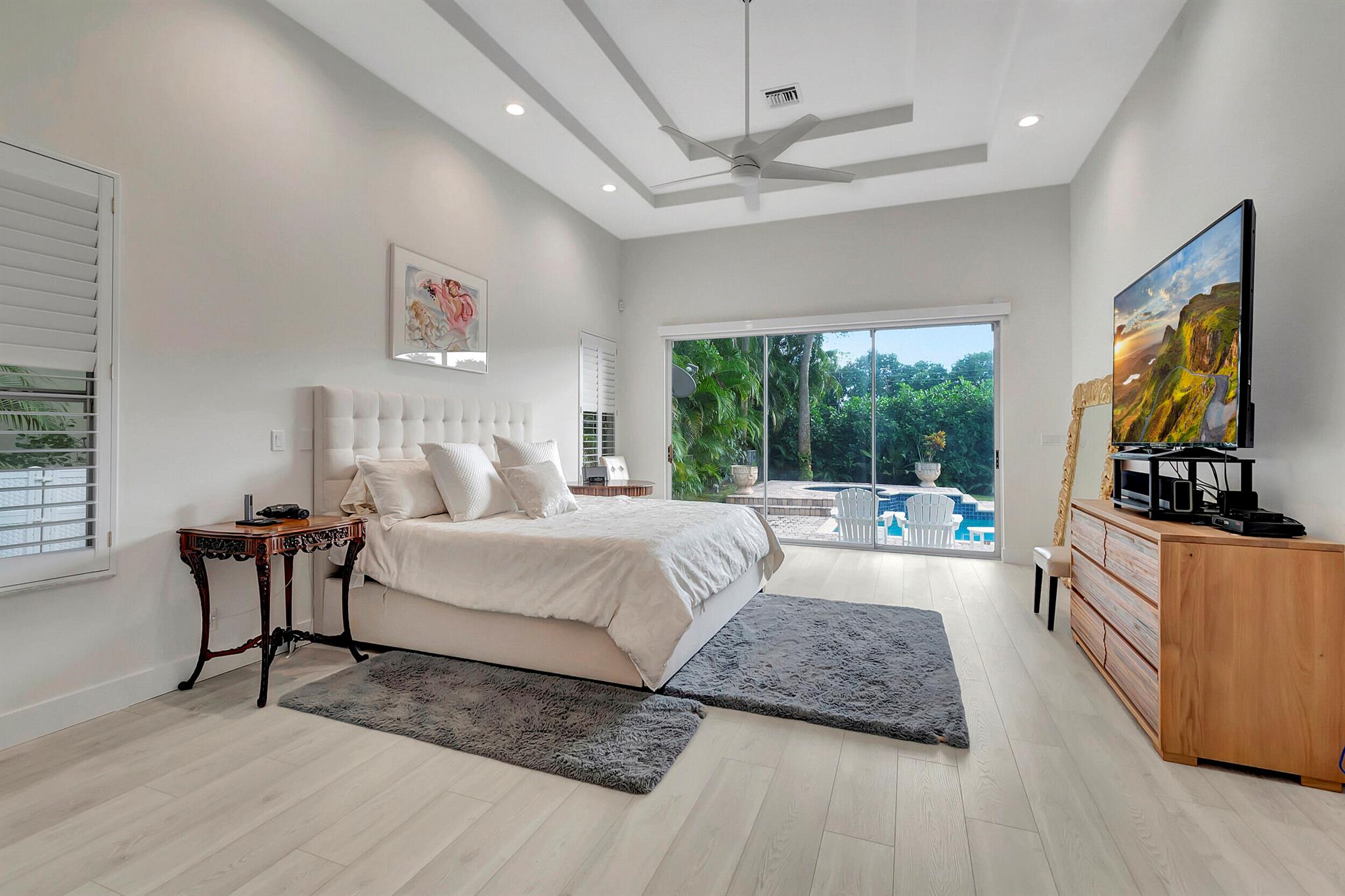 DEVON PLACE - Residential