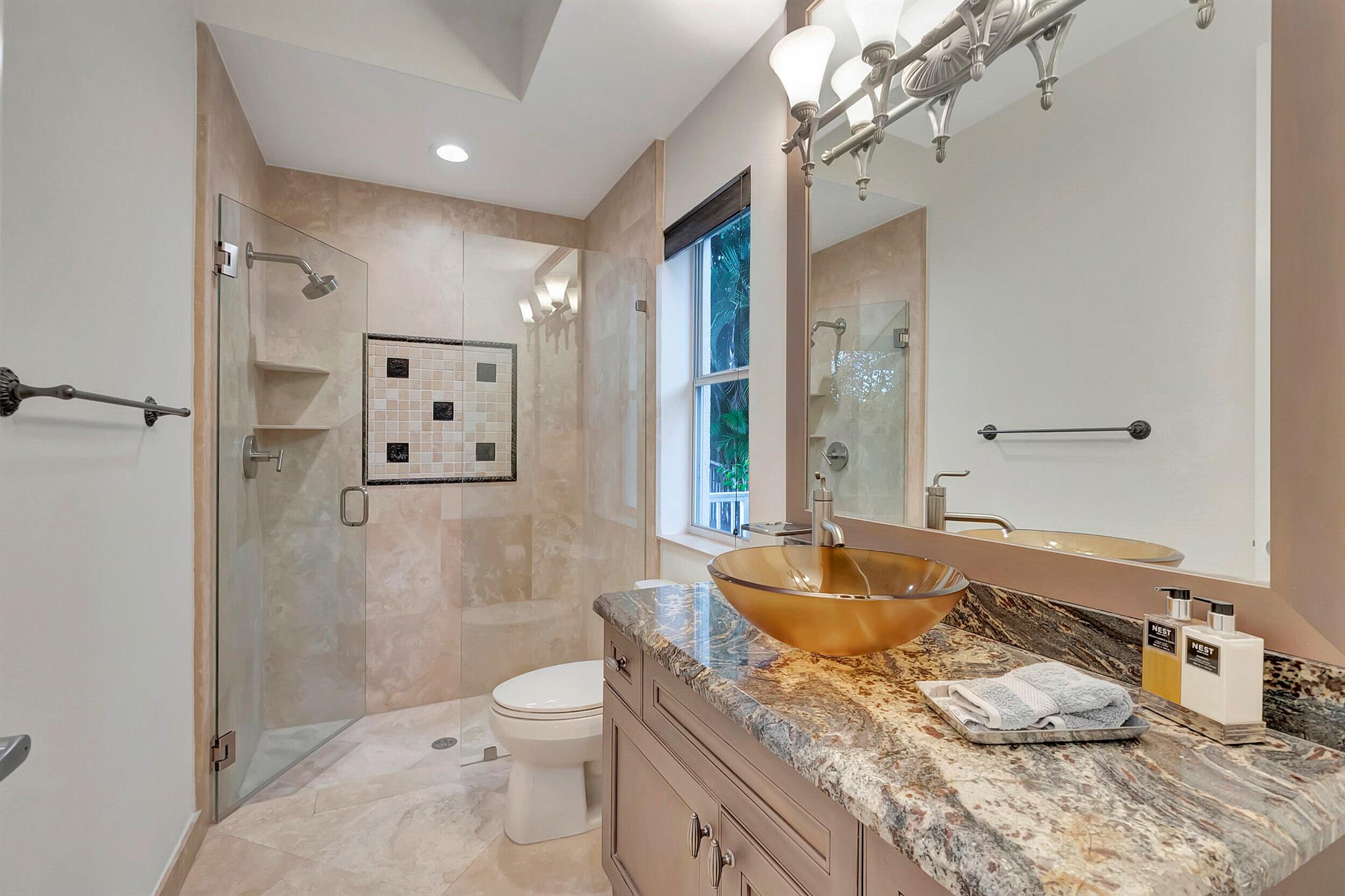 DEVON PLACE - Residential