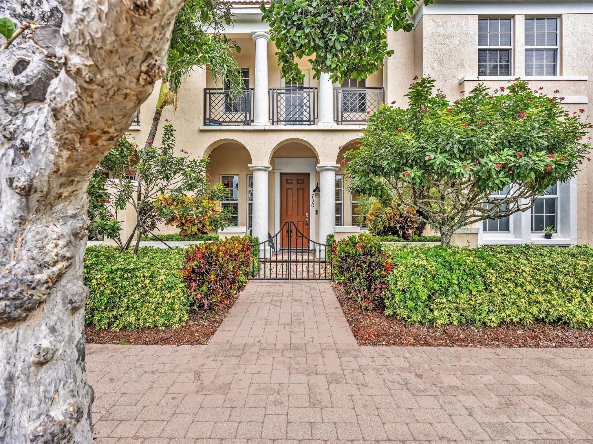 790 NW 83rd Lane