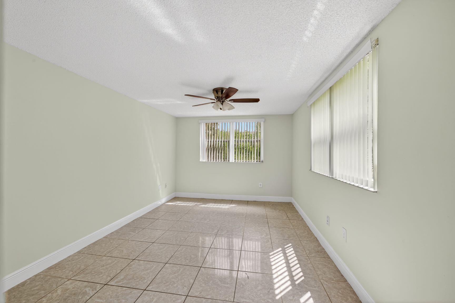 LAS VISTAS AT DORAL CONDO - Residential