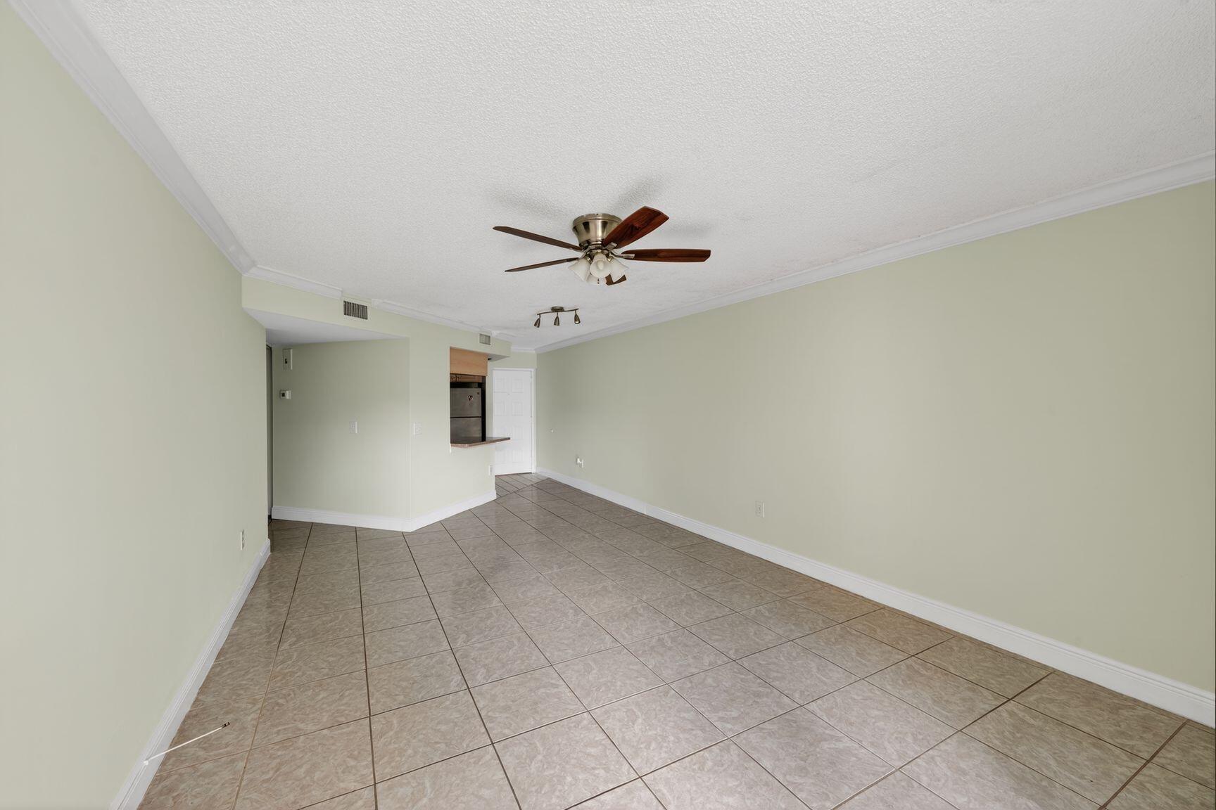 LAS VISTAS AT DORAL CONDO - Residential