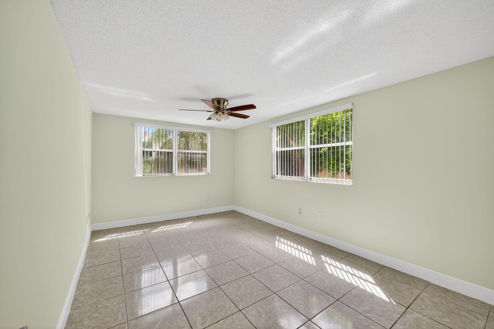 LAS VISTAS AT DORAL CONDO - Residential