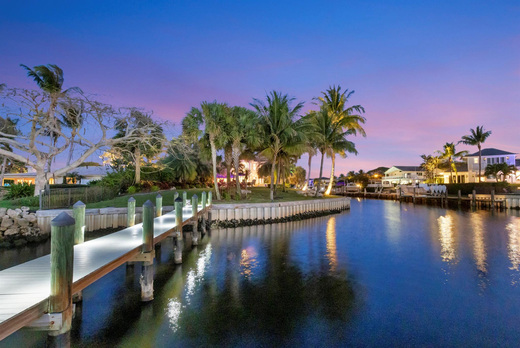 JUNO ISLES PLAT NO 1 LOT - Residential