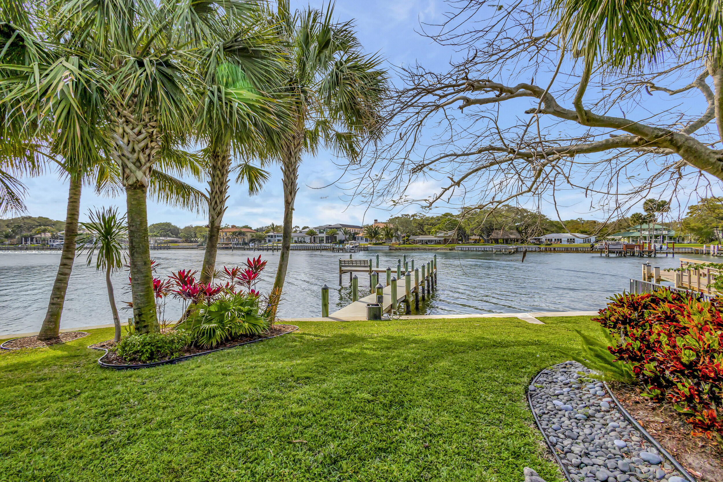 JUNO ISLES PLAT NO 1 LOT 13 BLOCK 1 REPL - Residential