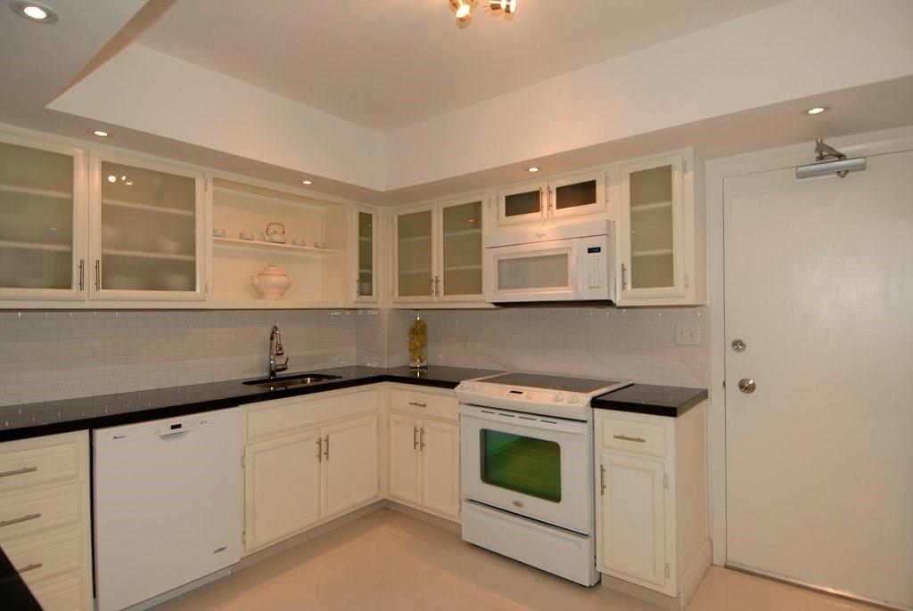 Regency Tower Condo - Residential Lease