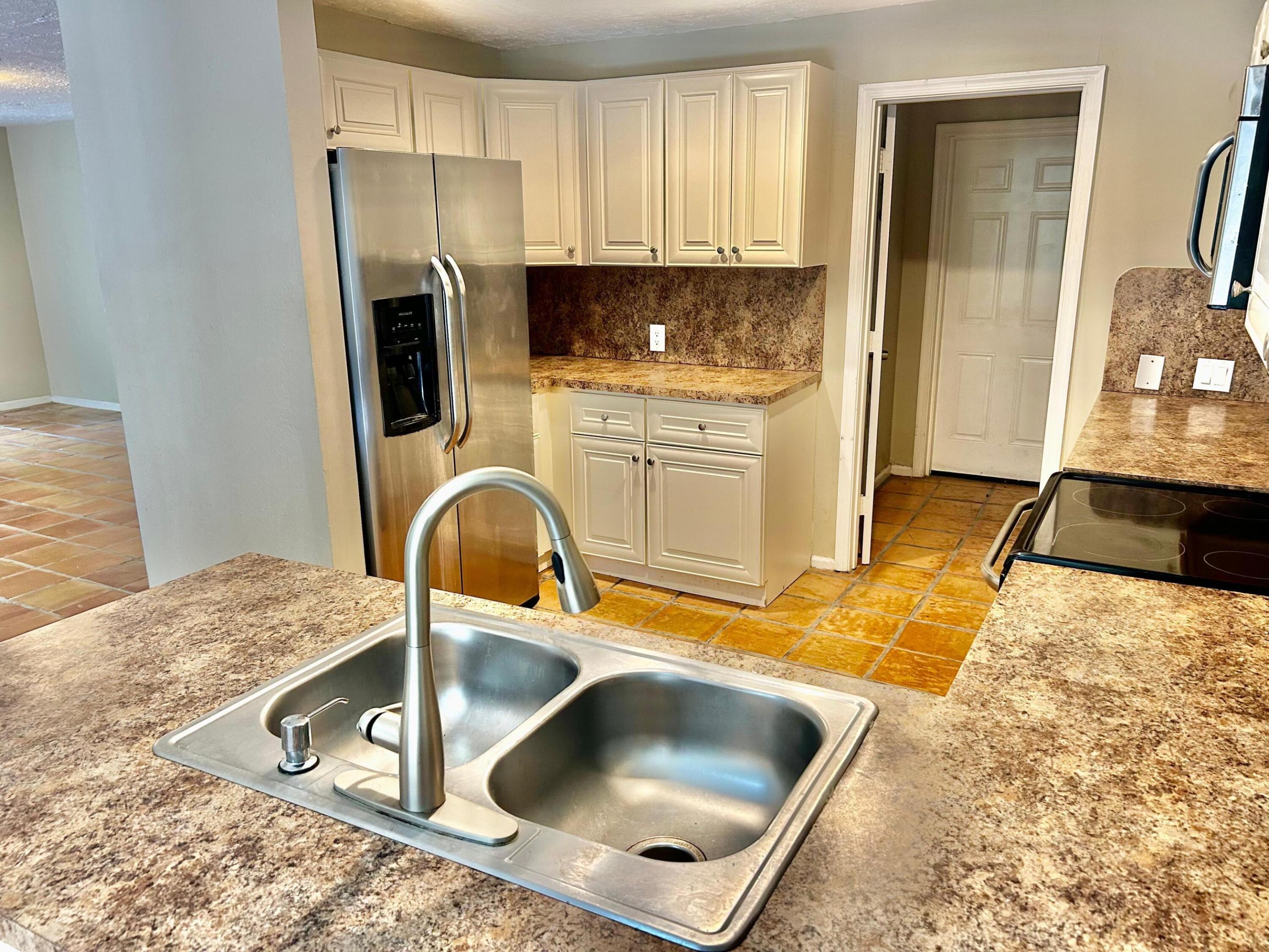 MERIDIANA AT BOCA POINTE I - Residential