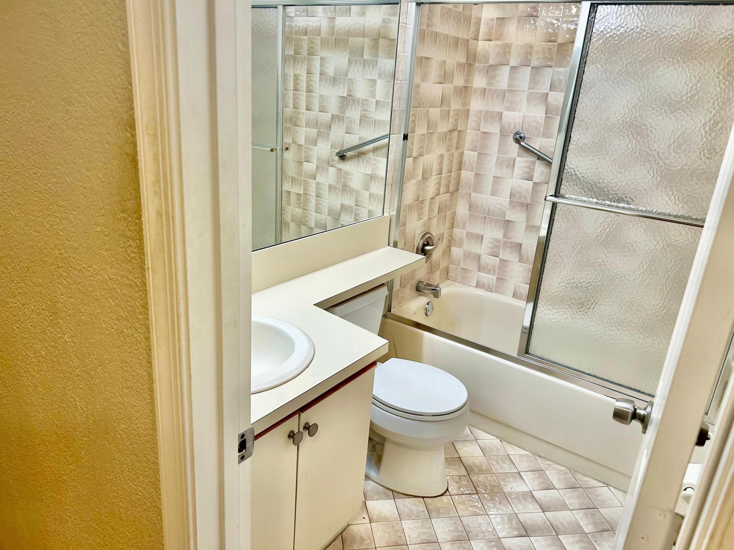 MERIDIANA AT BOCA POINTE I - Residential