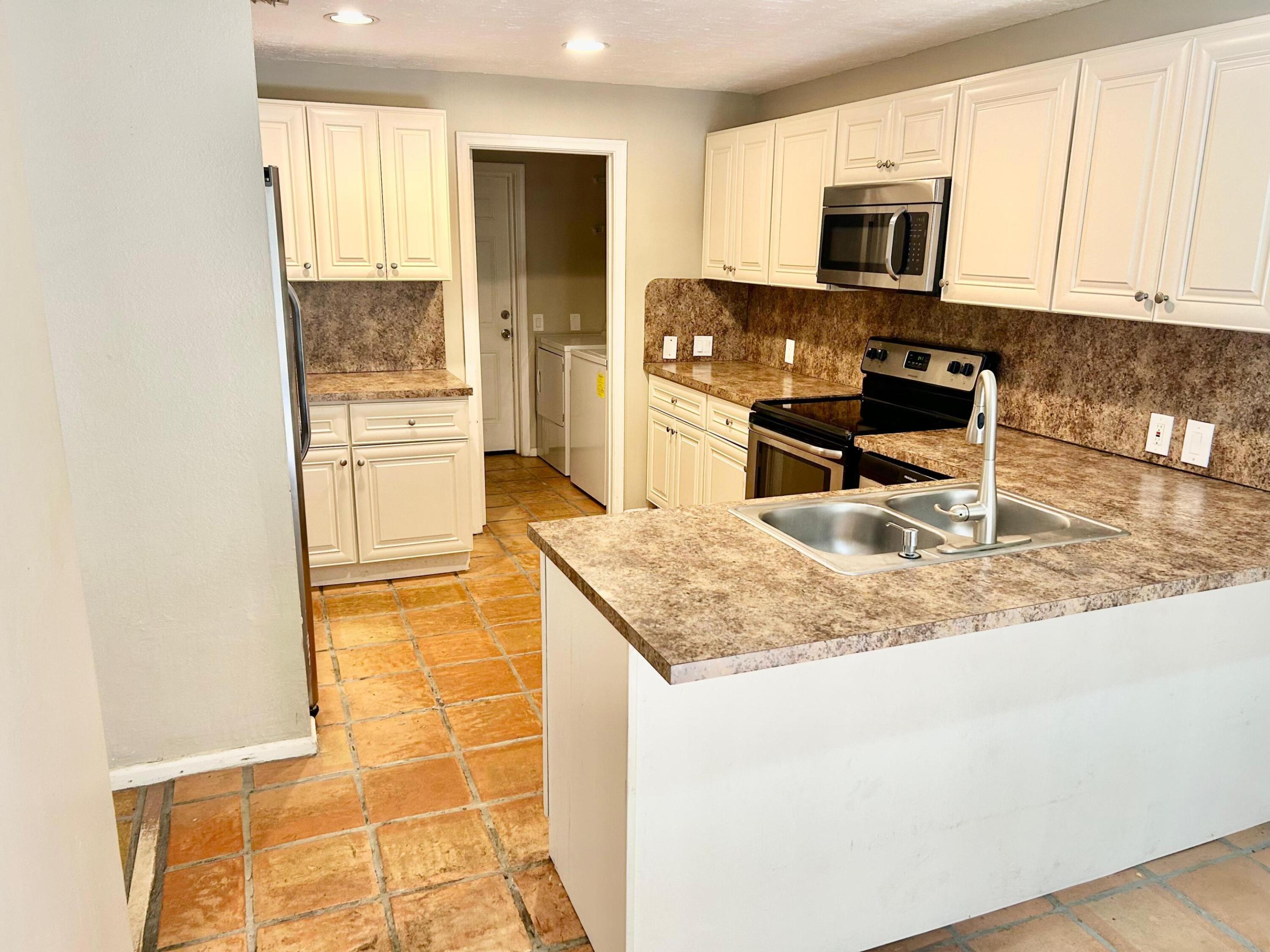 MERIDIANA AT BOCA POINTE I - Residential