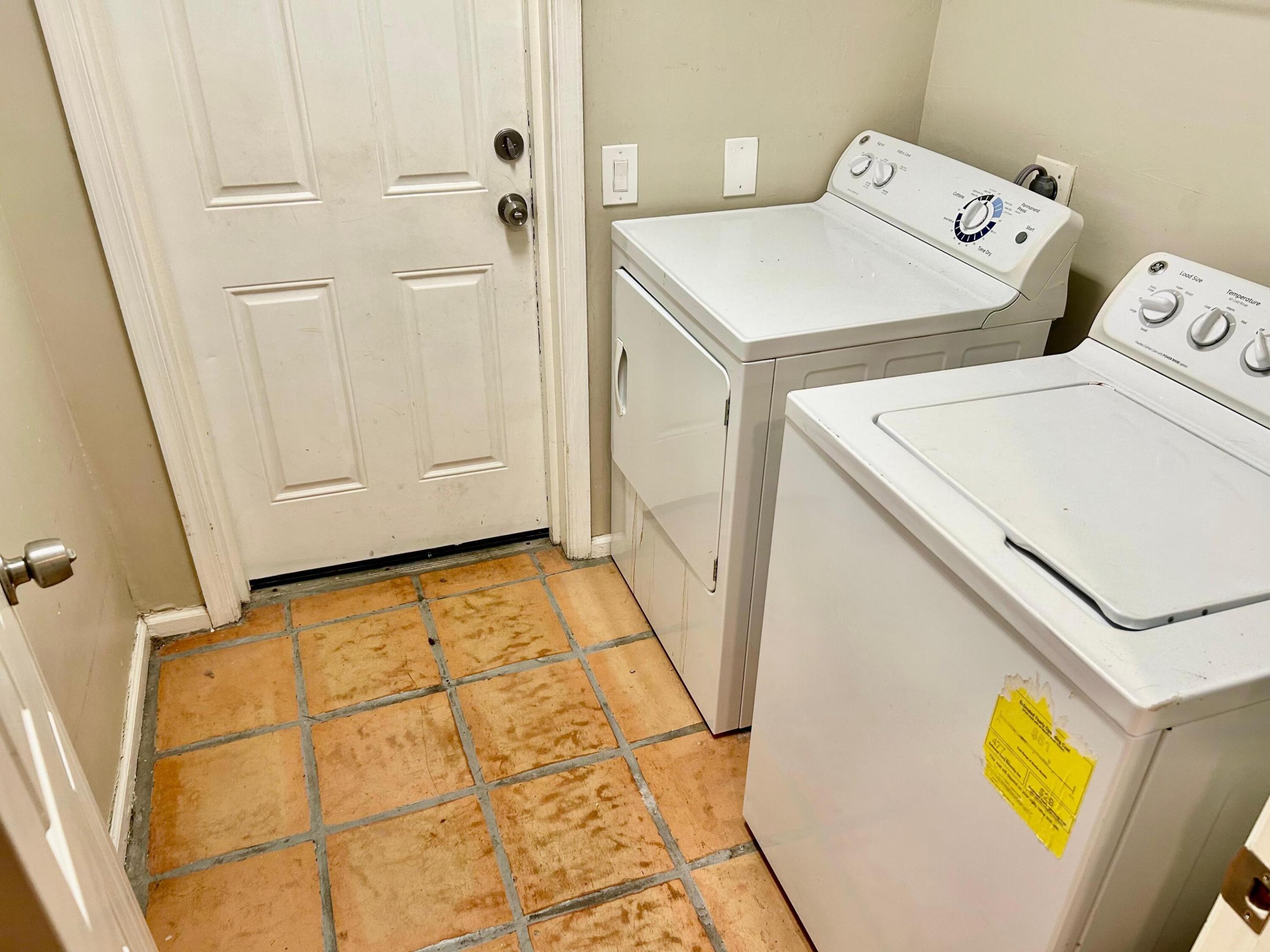 MERIDIANA AT BOCA POINTE I - Residential