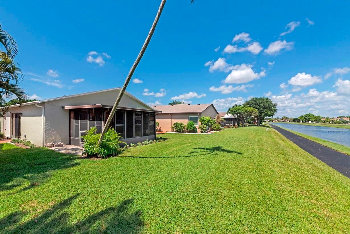 MIRROR LAKES 1 - Residential Lease