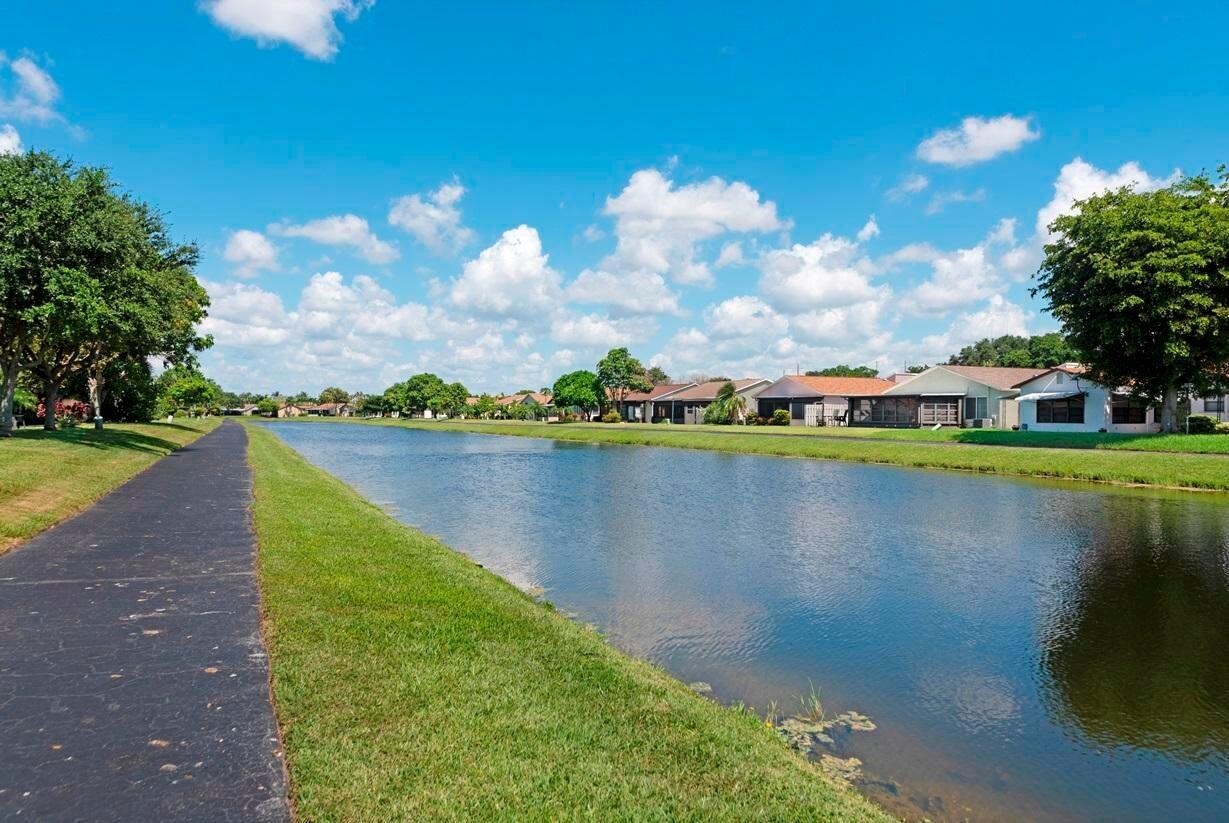 MIRROR LAKES 1 - Residential Lease