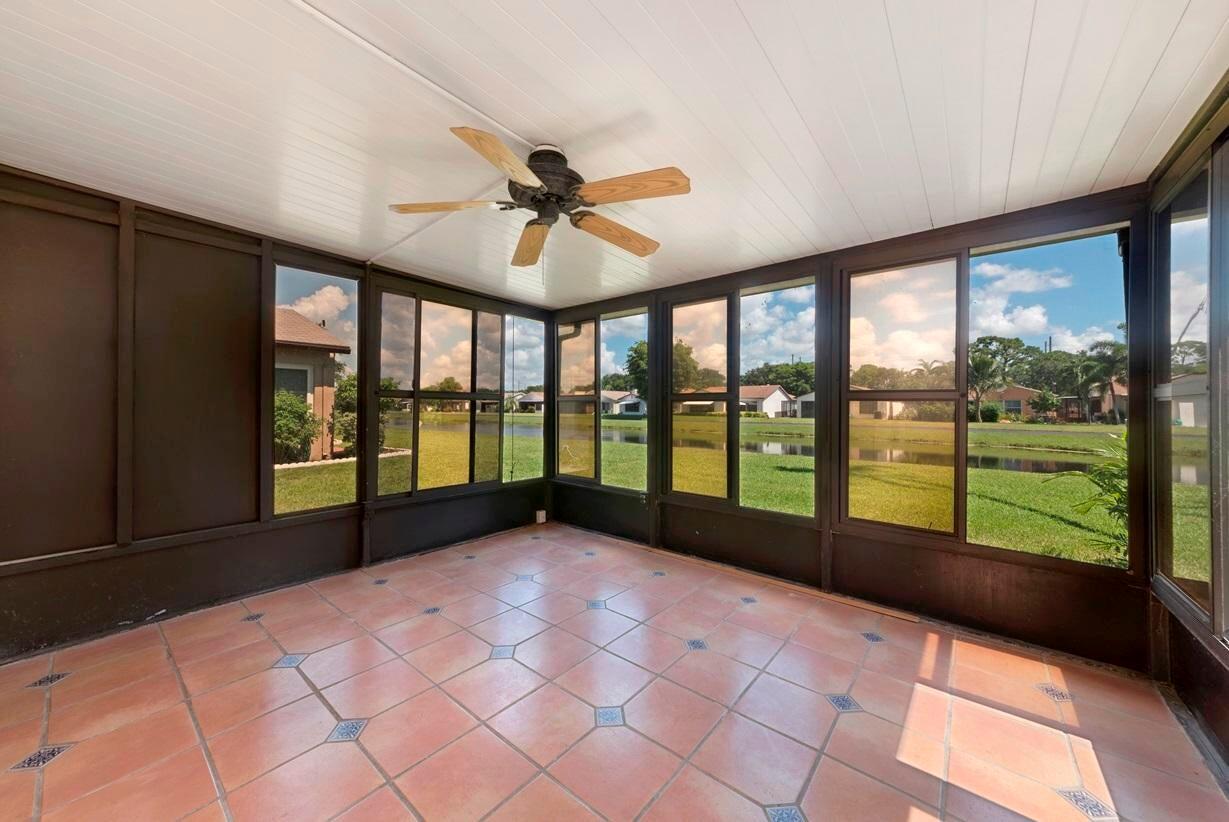 MIRROR LAKES 1 - Residential Lease