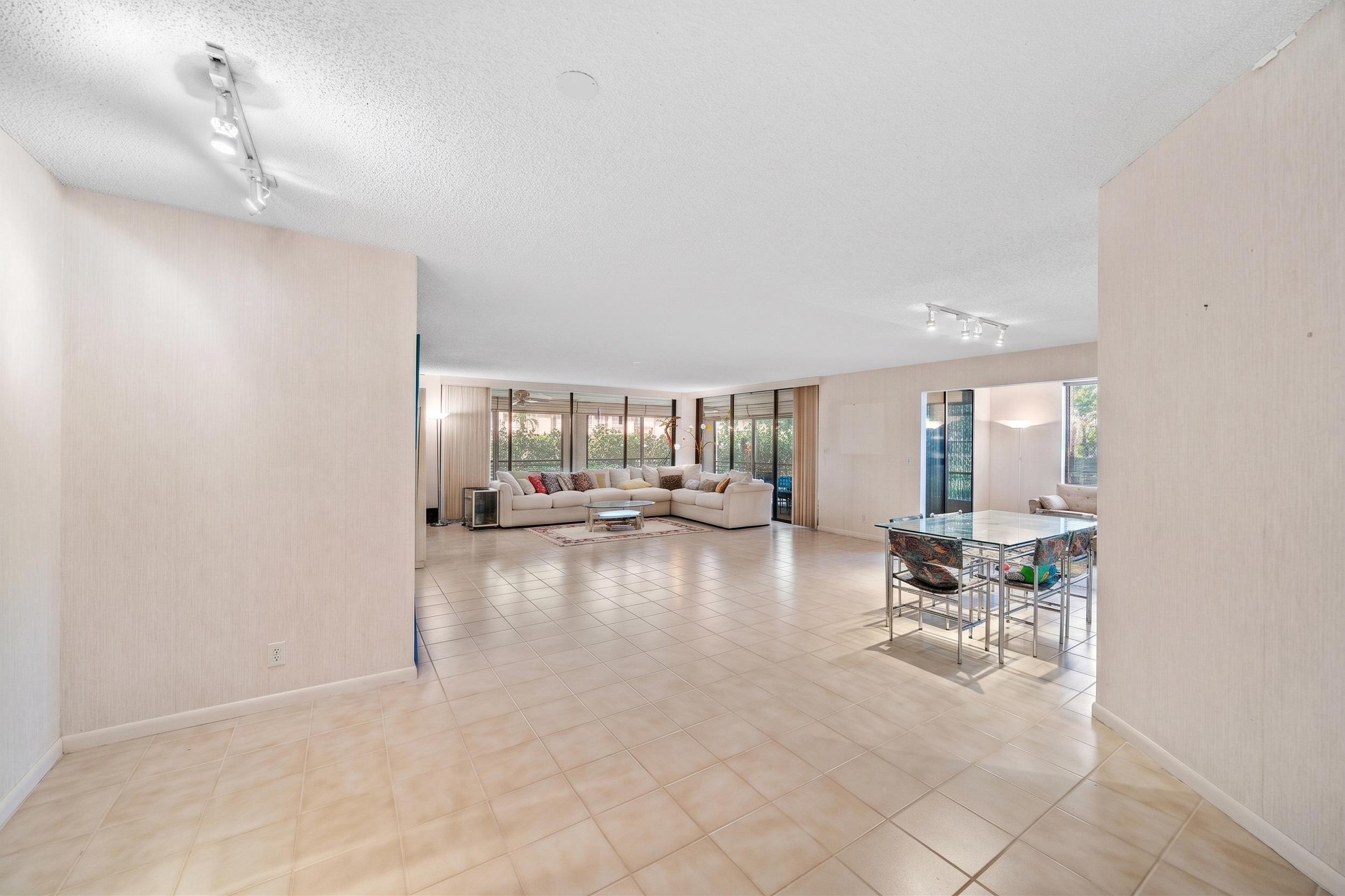 PROMENADE AT BOCA POINTE CONDOS 1,2 AND 3 IN OR413 - Residential