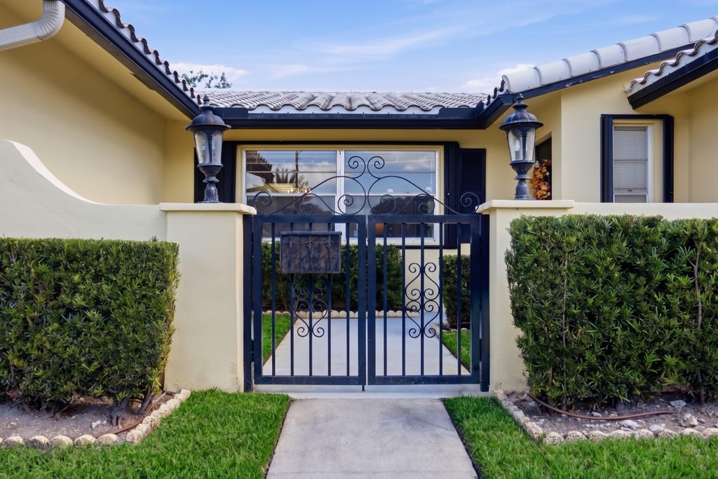 Photo of 1900 NW 43RD Street, Oakland Park, FL 33309 (MLS # B26091763)