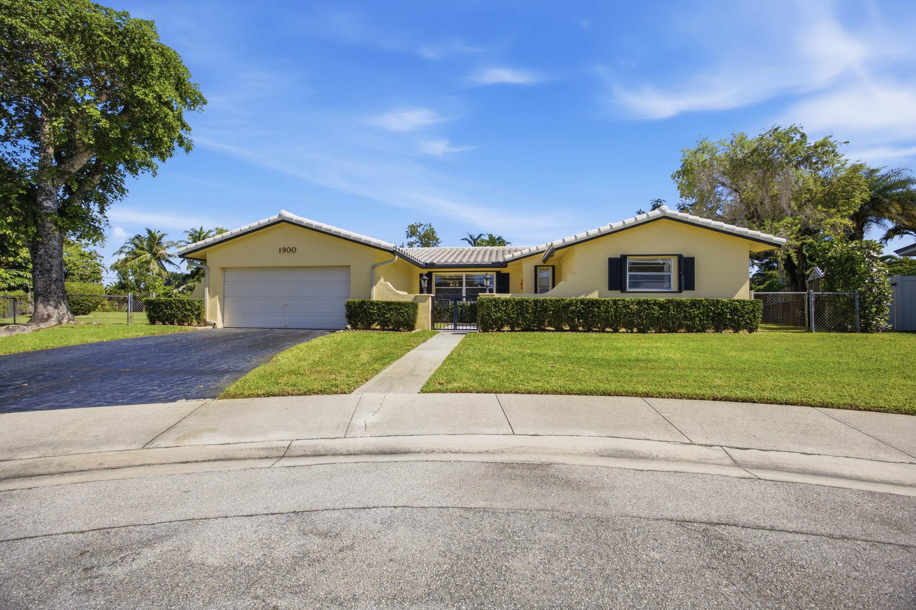1900 NW 43RD Street