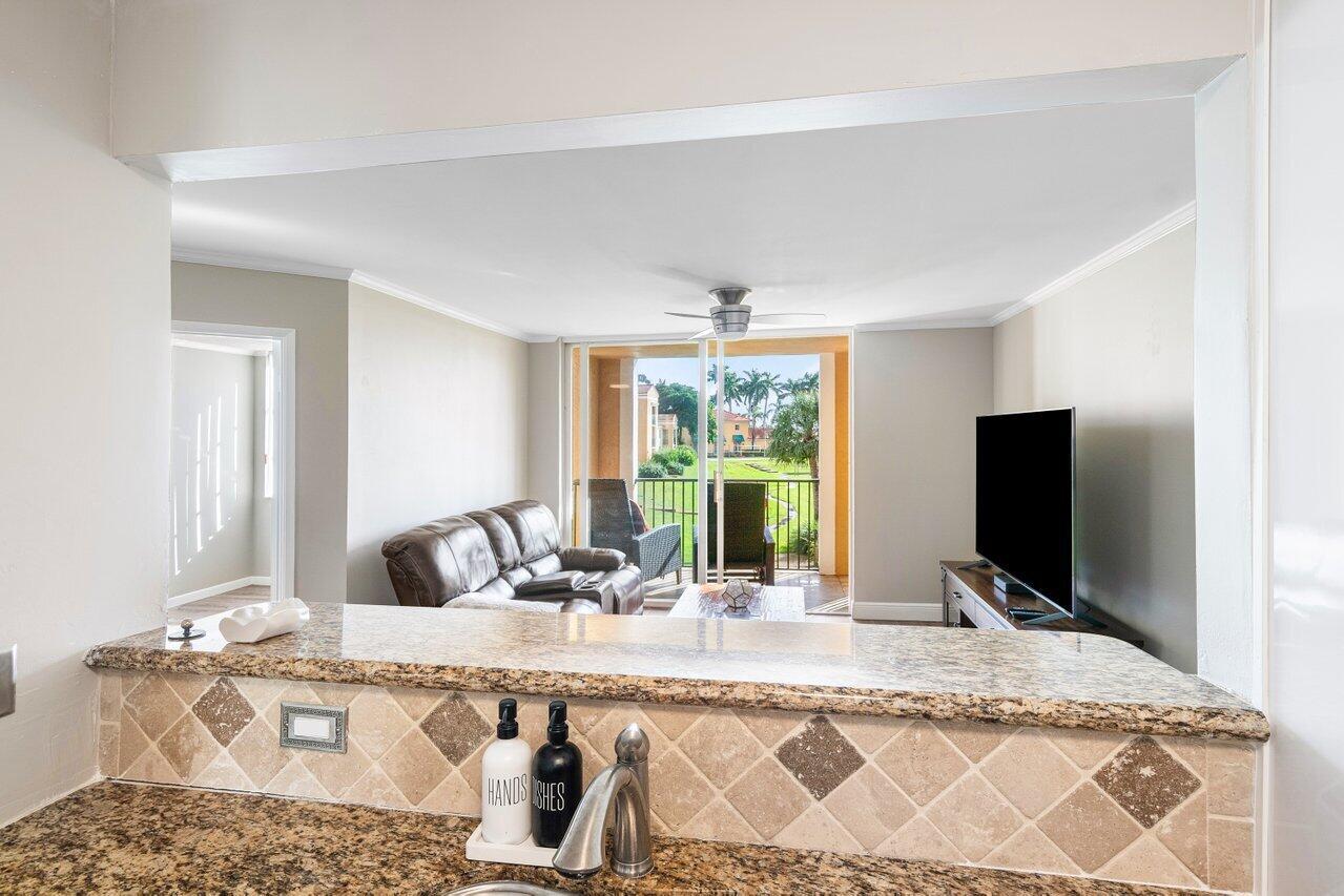 YACHT CLUB ON THE INTRACO - Residential Lease