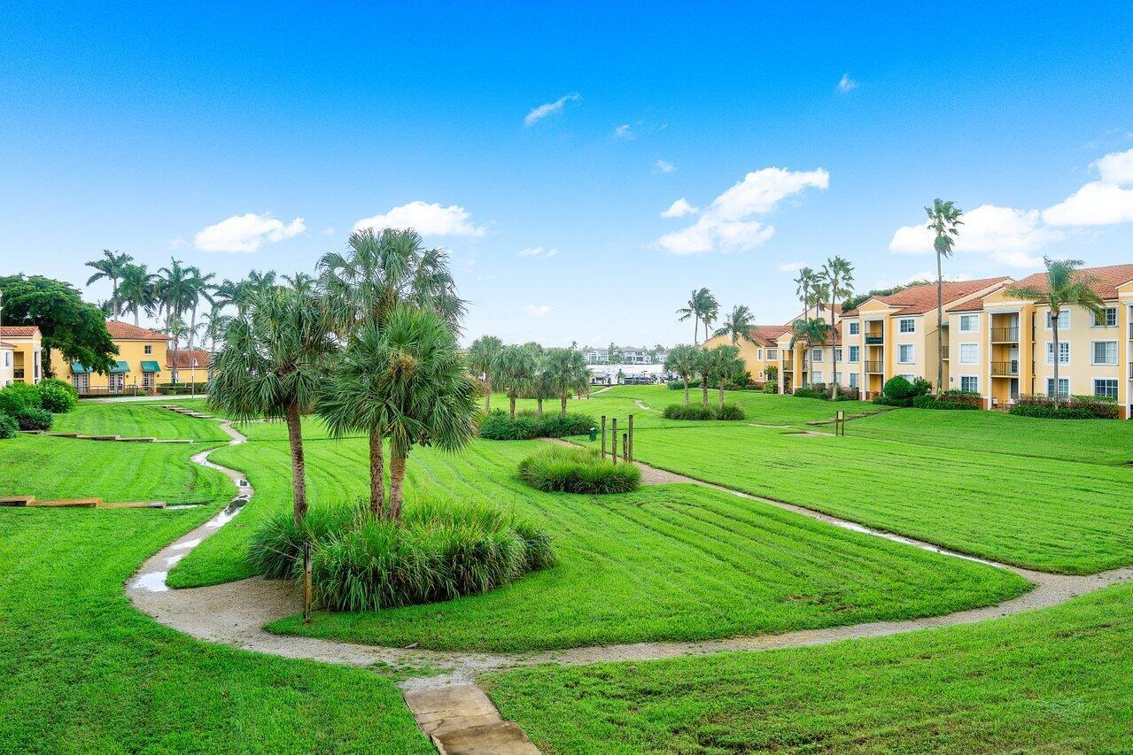 YACHT CLUB ON THE INTRACO - Residential Lease