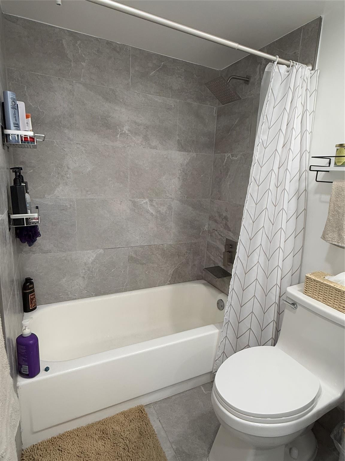 BUCKINGHAM AT CENTURY VILLAGE - Residential Lease