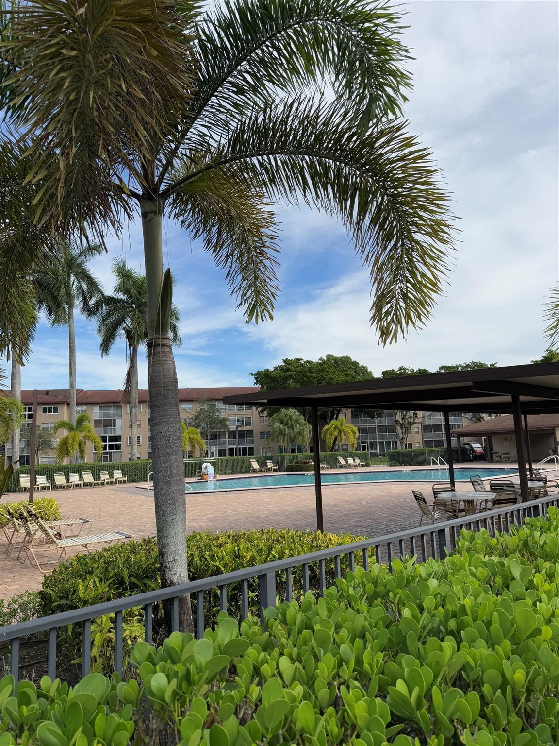 BUCKINGHAM AT CENTURY VILLAGE - Residential Lease