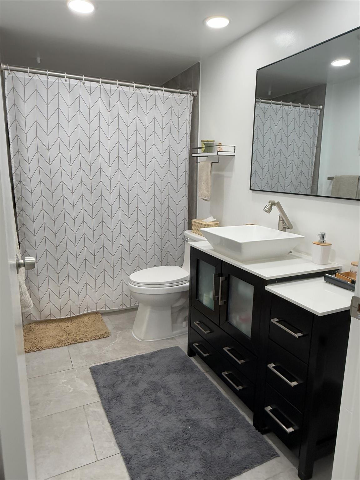 BUCKINGHAM AT CENTURY VILLAGE - Residential Lease