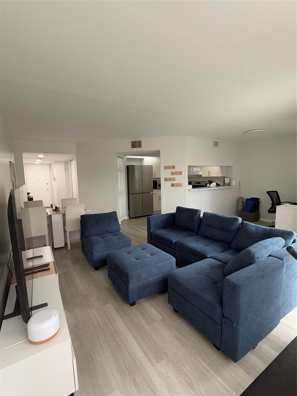BUCKINGHAM AT CENTURY VILLAGE - Residential Lease