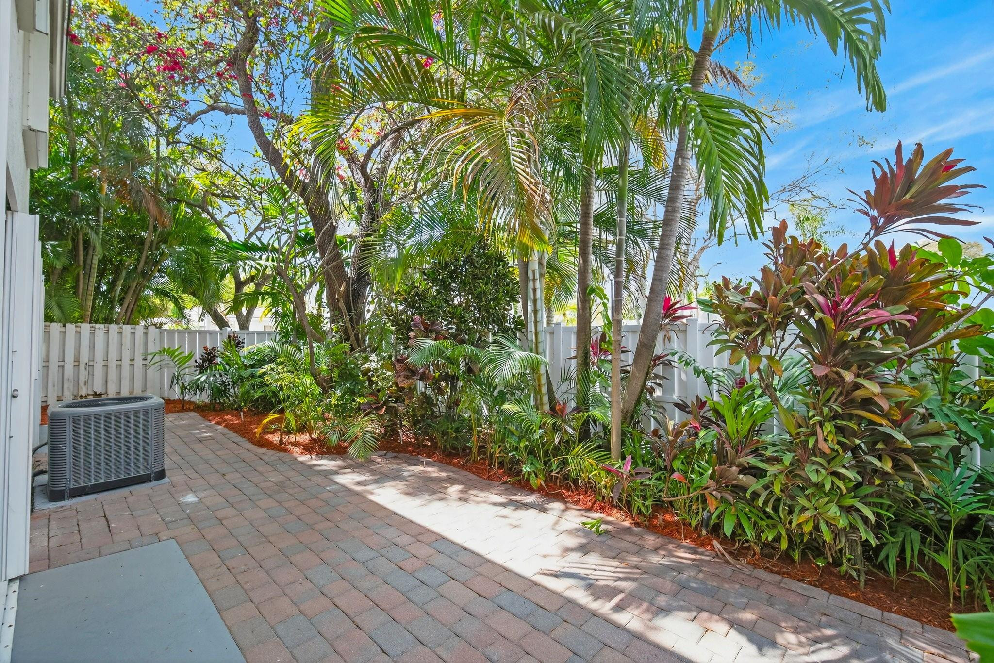 Jacaranda Prcl 608 123-15 - Residential