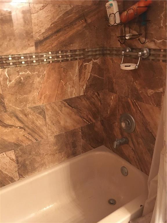 KINKS POINT - Residential