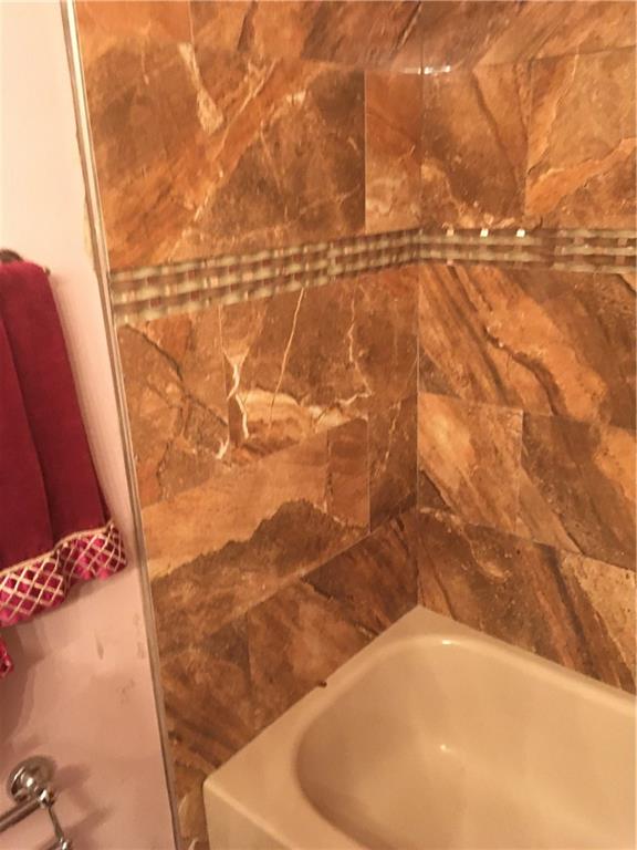 KINKS POINT - Residential