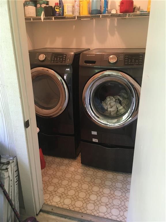 KINKS POINT - Residential