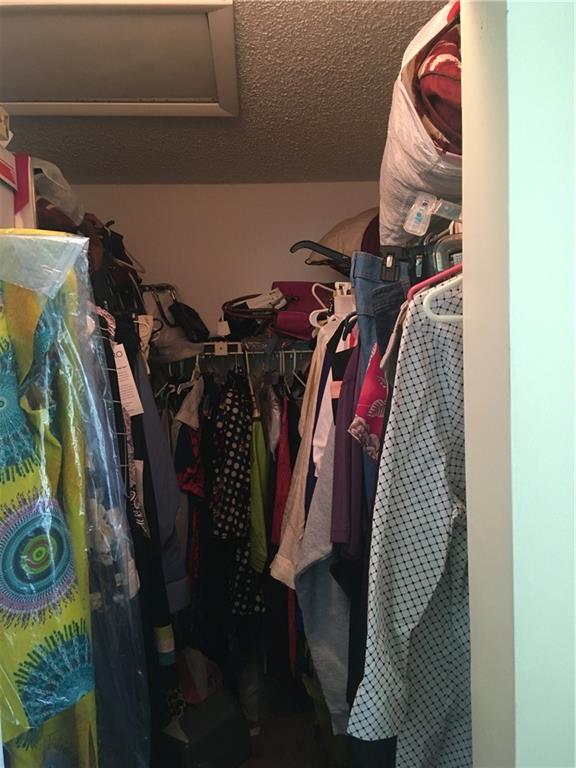 KINKS POINT - Residential