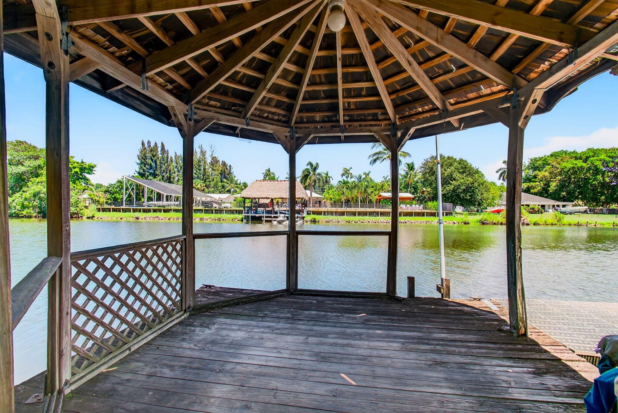 West Palm Beach, Florida, 33406, United States, 4 Bedrooms Bedrooms, ,4 BathroomsBathrooms,Residential,Active,1943728