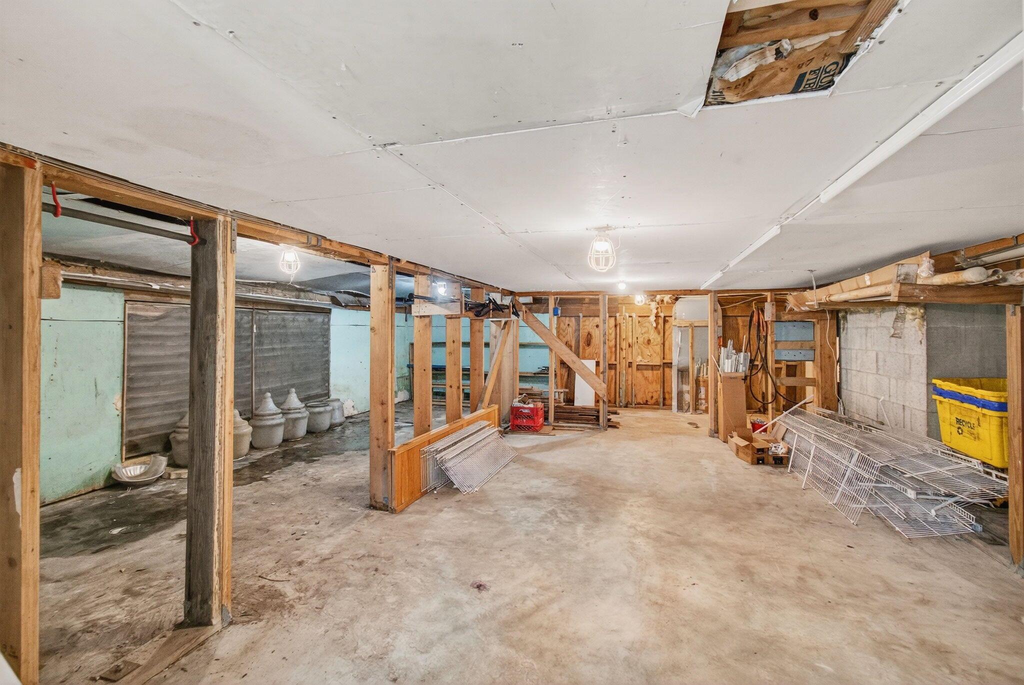 West Palm Beach, Florida, 33406, United States, 4 Bedrooms Bedrooms, ,4 BathroomsBathrooms,Residential,Active,1943728