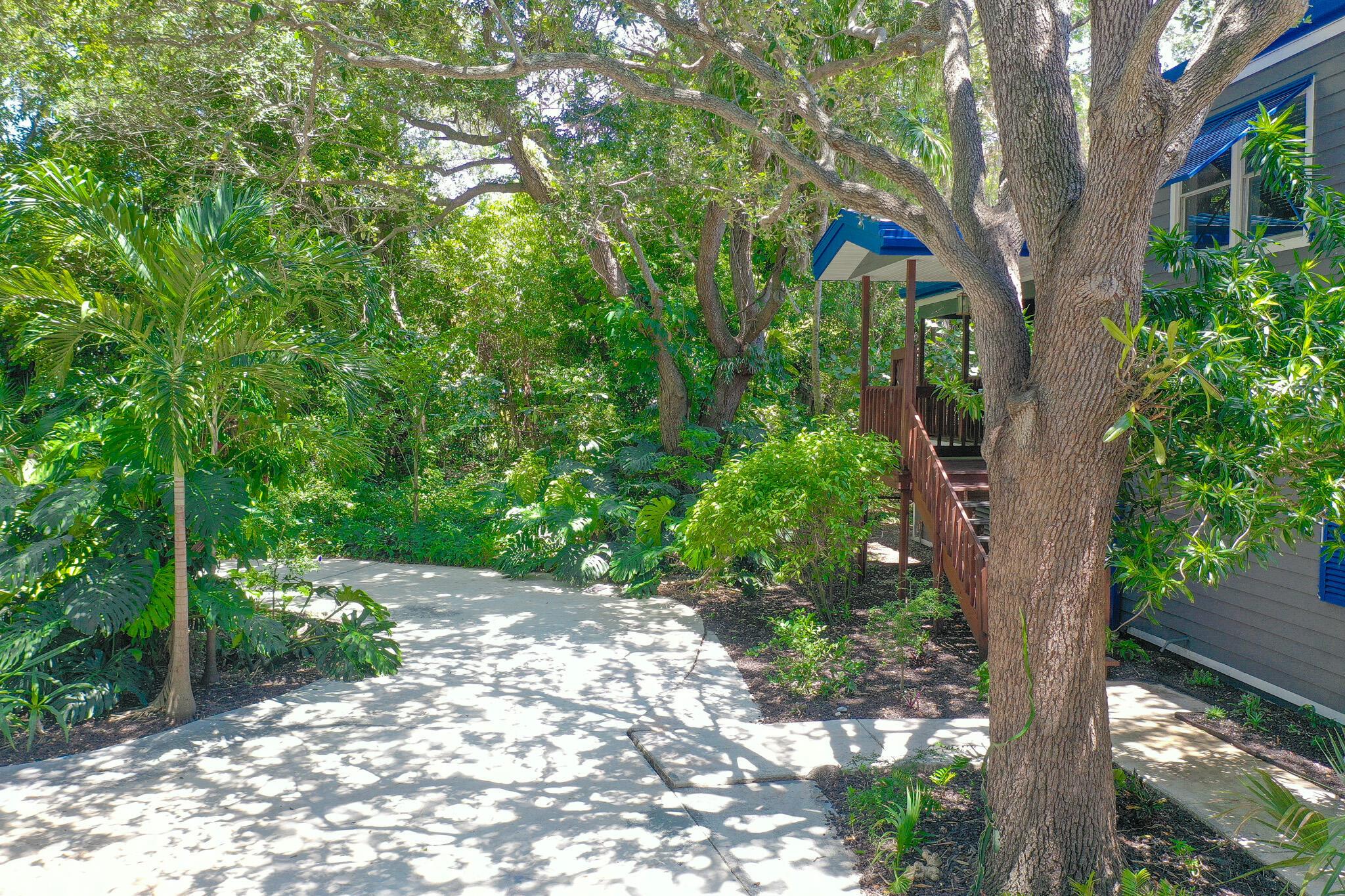 West Palm Beach, Florida, 33406, United States, 4 Bedrooms Bedrooms, ,4 BathroomsBathrooms,Residential,Active,1943728