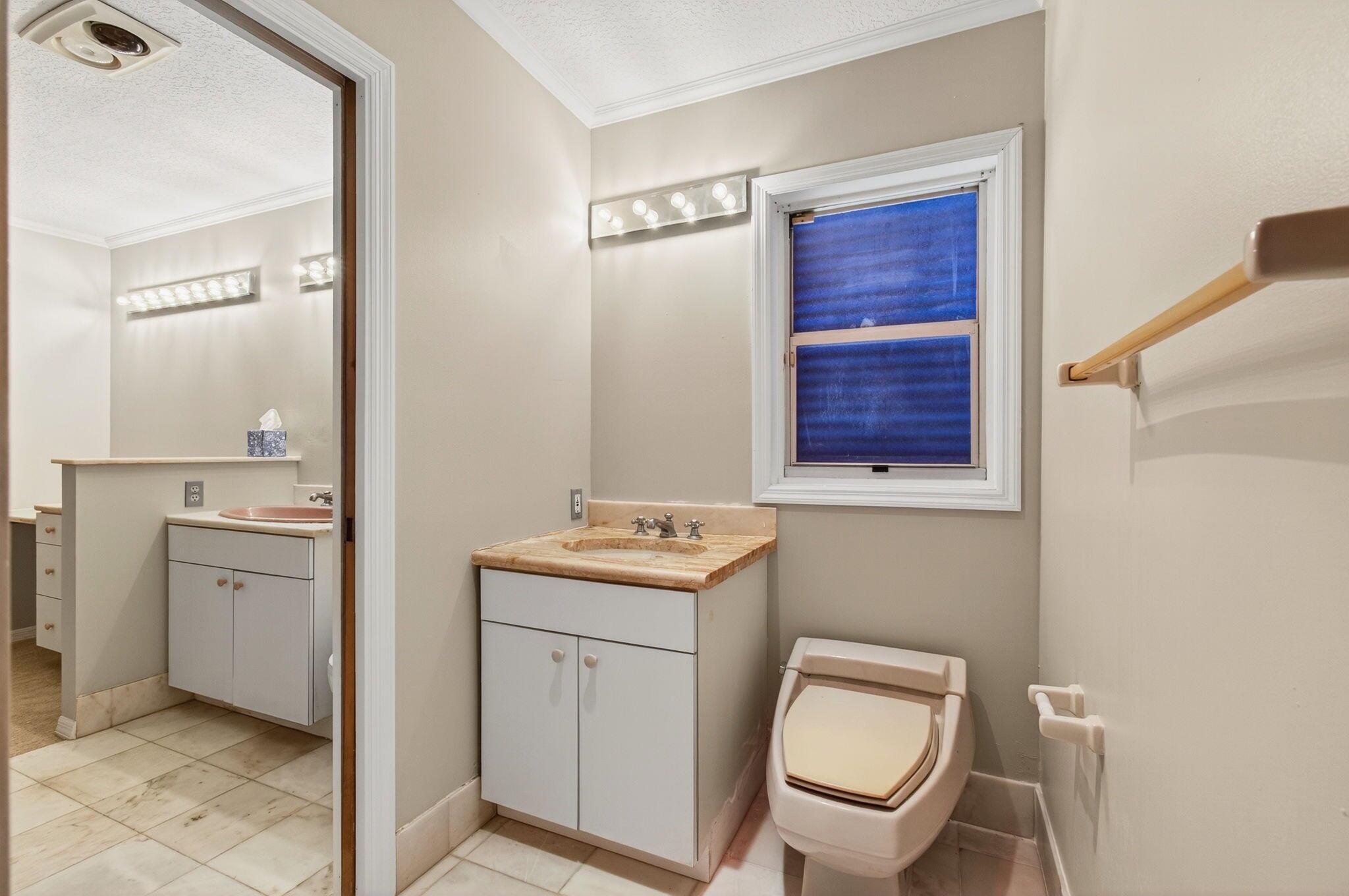 West Palm Beach, Florida, 33406, United States, 4 Bedrooms Bedrooms, ,4 BathroomsBathrooms,Residential,Active,1943728