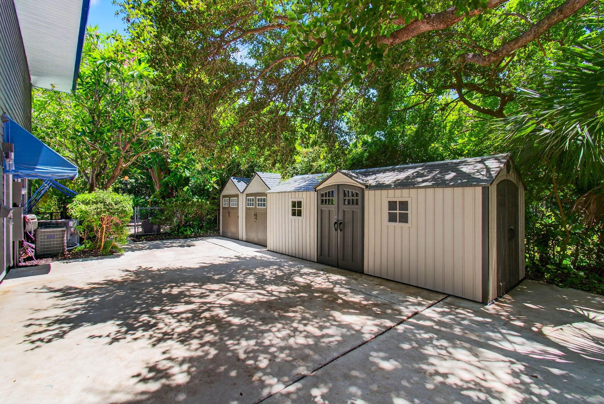 West Palm Beach, Florida, 33406, United States, 4 Bedrooms Bedrooms, ,4 BathroomsBathrooms,Residential,Active,1943728