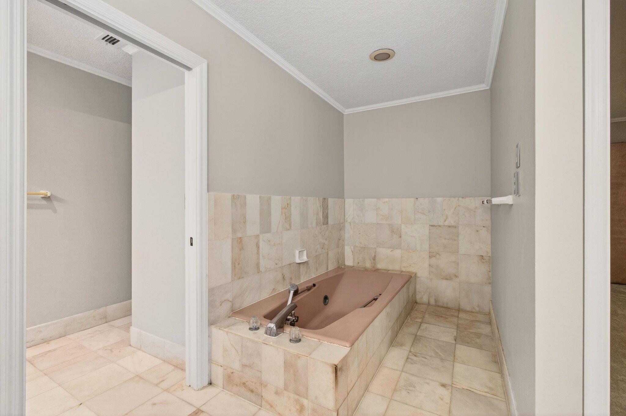 West Palm Beach, Florida, 33406, United States, 4 Bedrooms Bedrooms, ,4 BathroomsBathrooms,Residential,Active,1943728