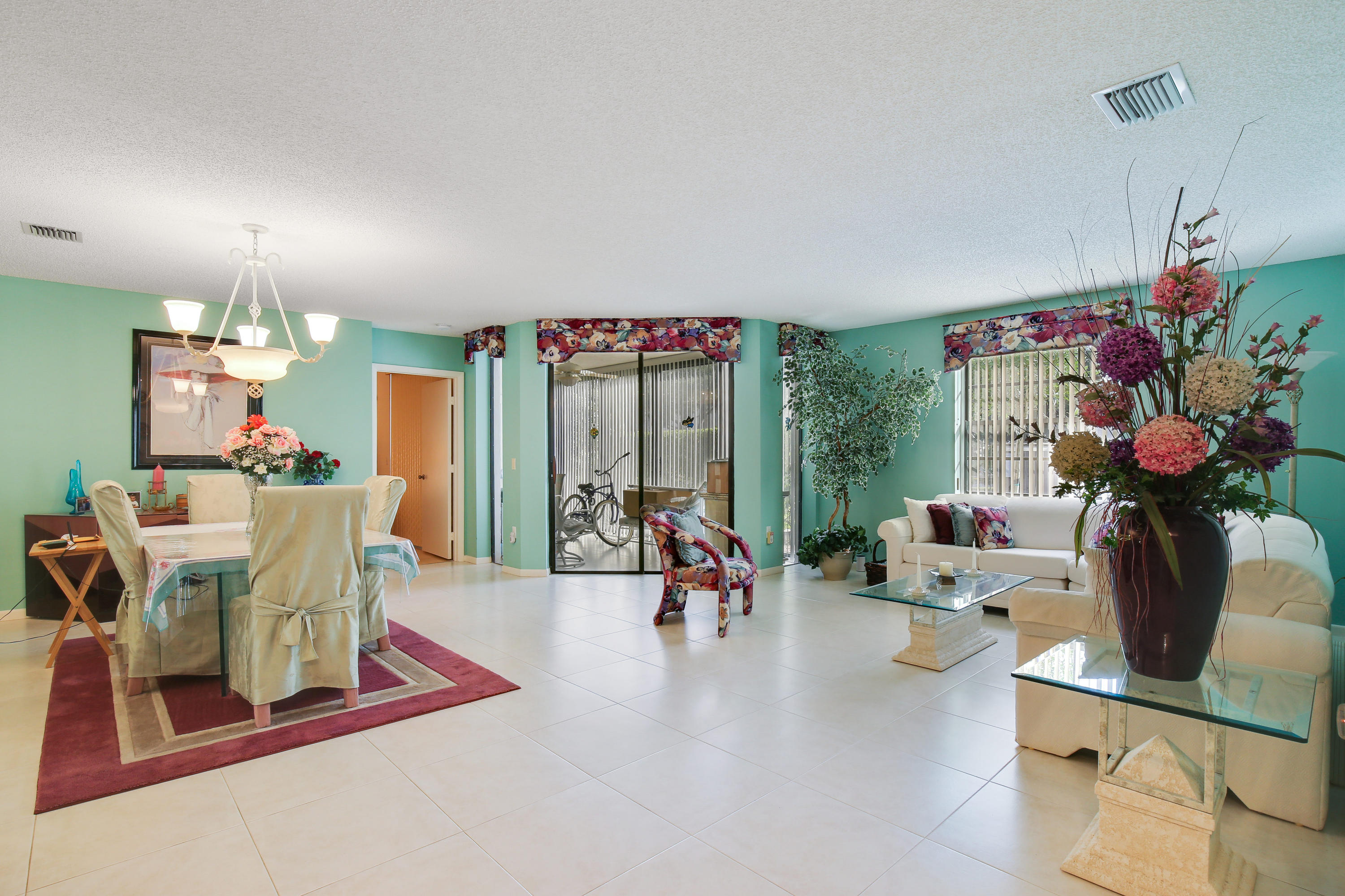 ILLUSTRE VILLAGE CONDO - Residential