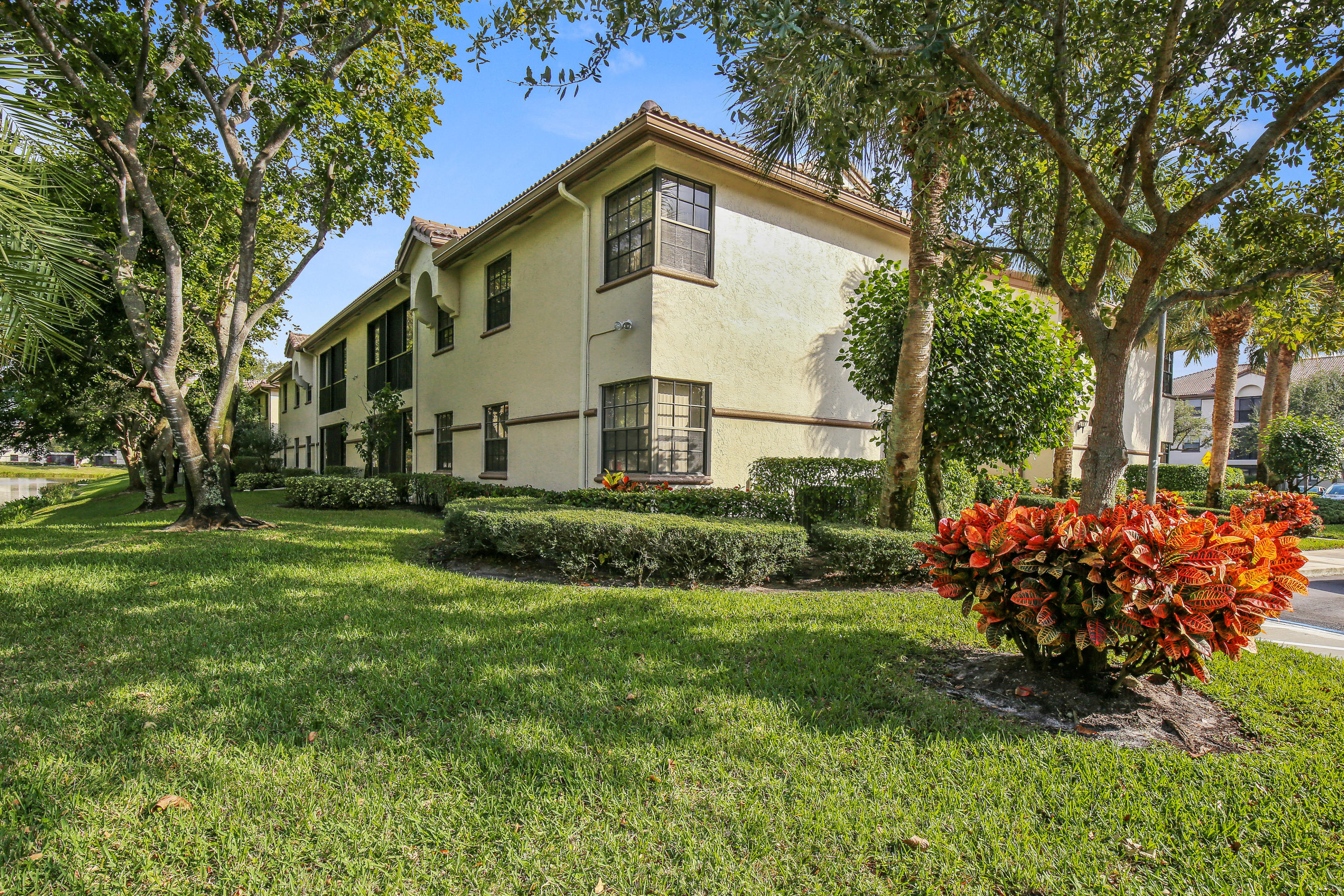 ILLUSTRE VILLAGE CONDO - Residential