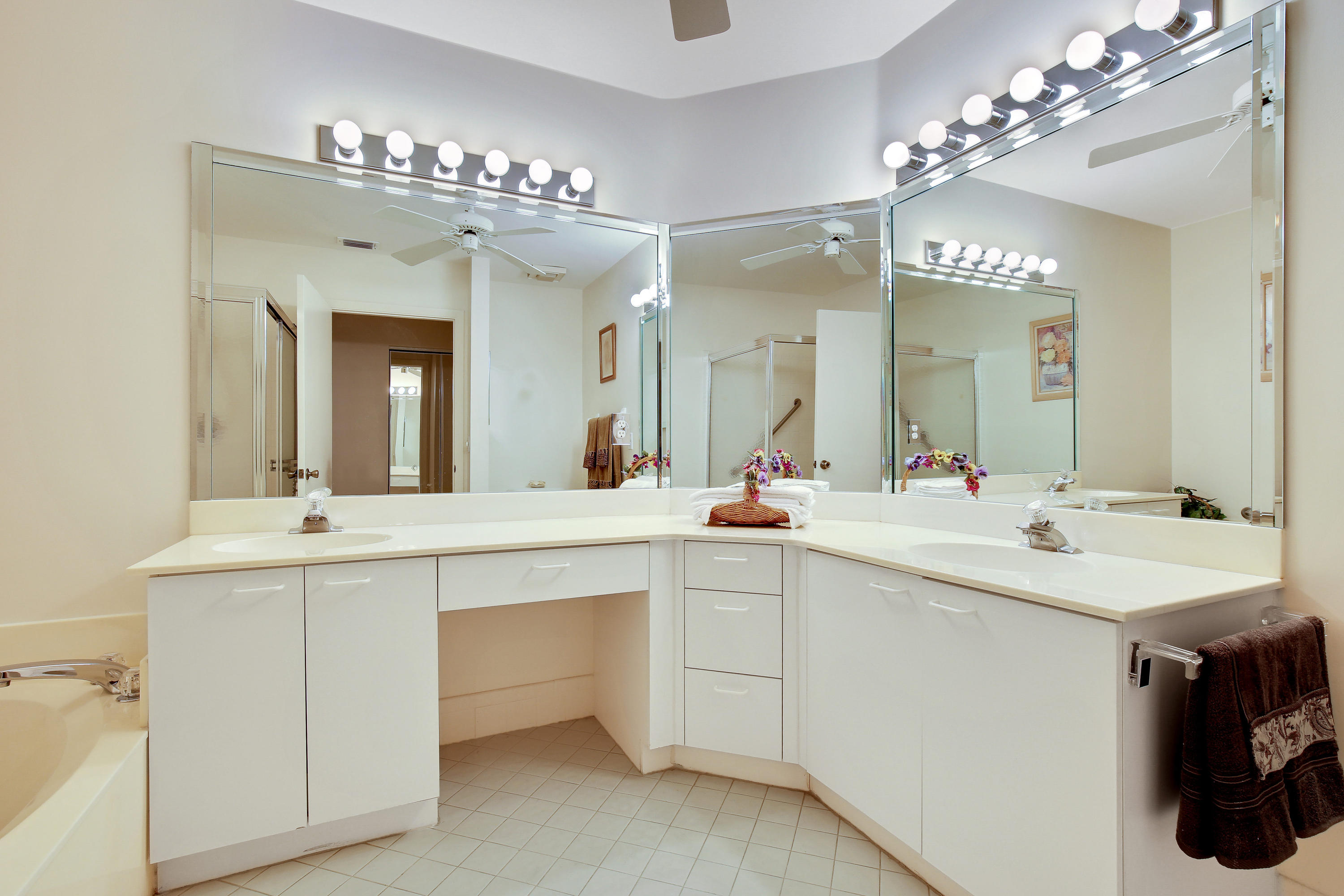 ILLUSTRE VILLAGE CONDO - Residential