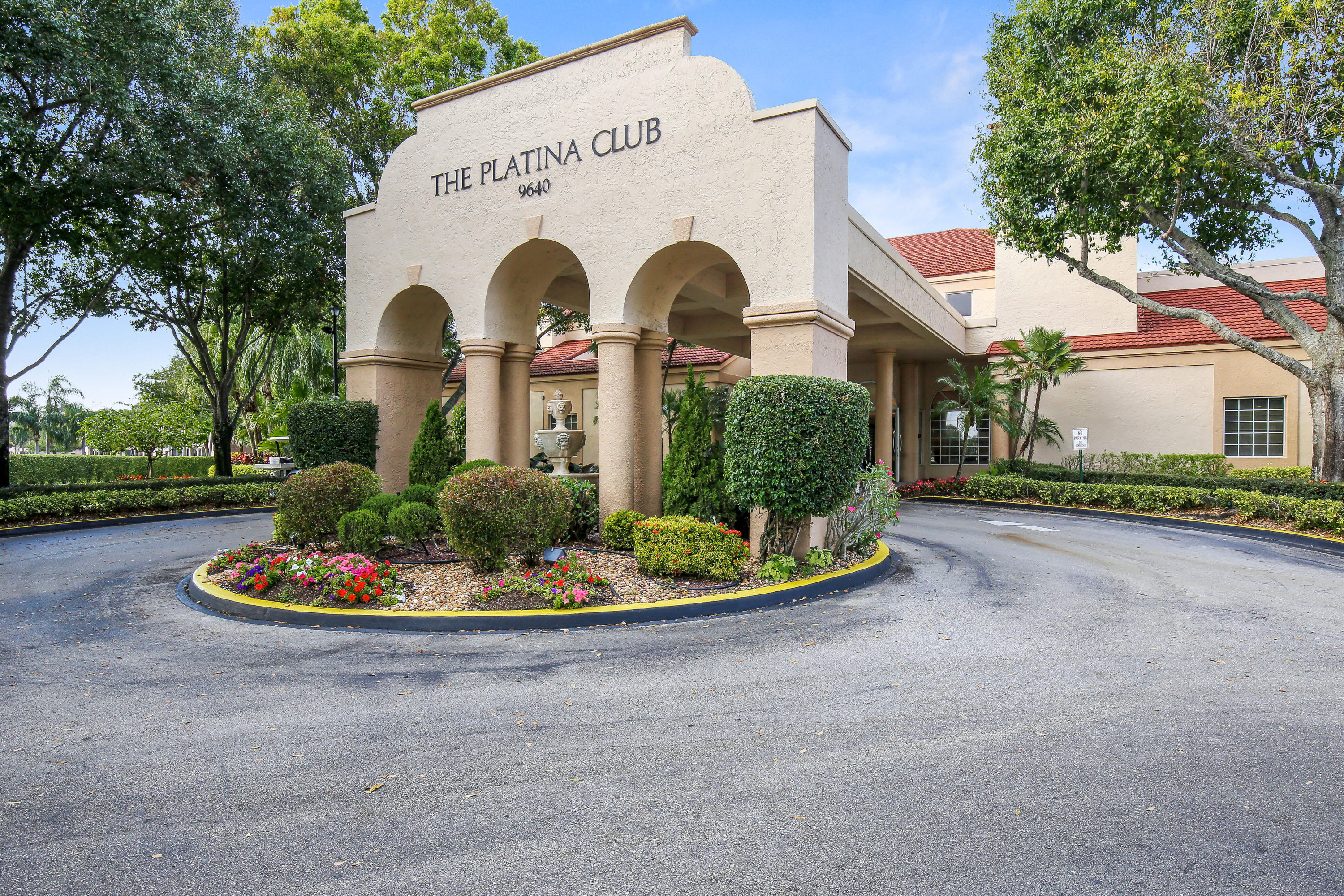 ILLUSTRE VILLAGE CONDO - Residential