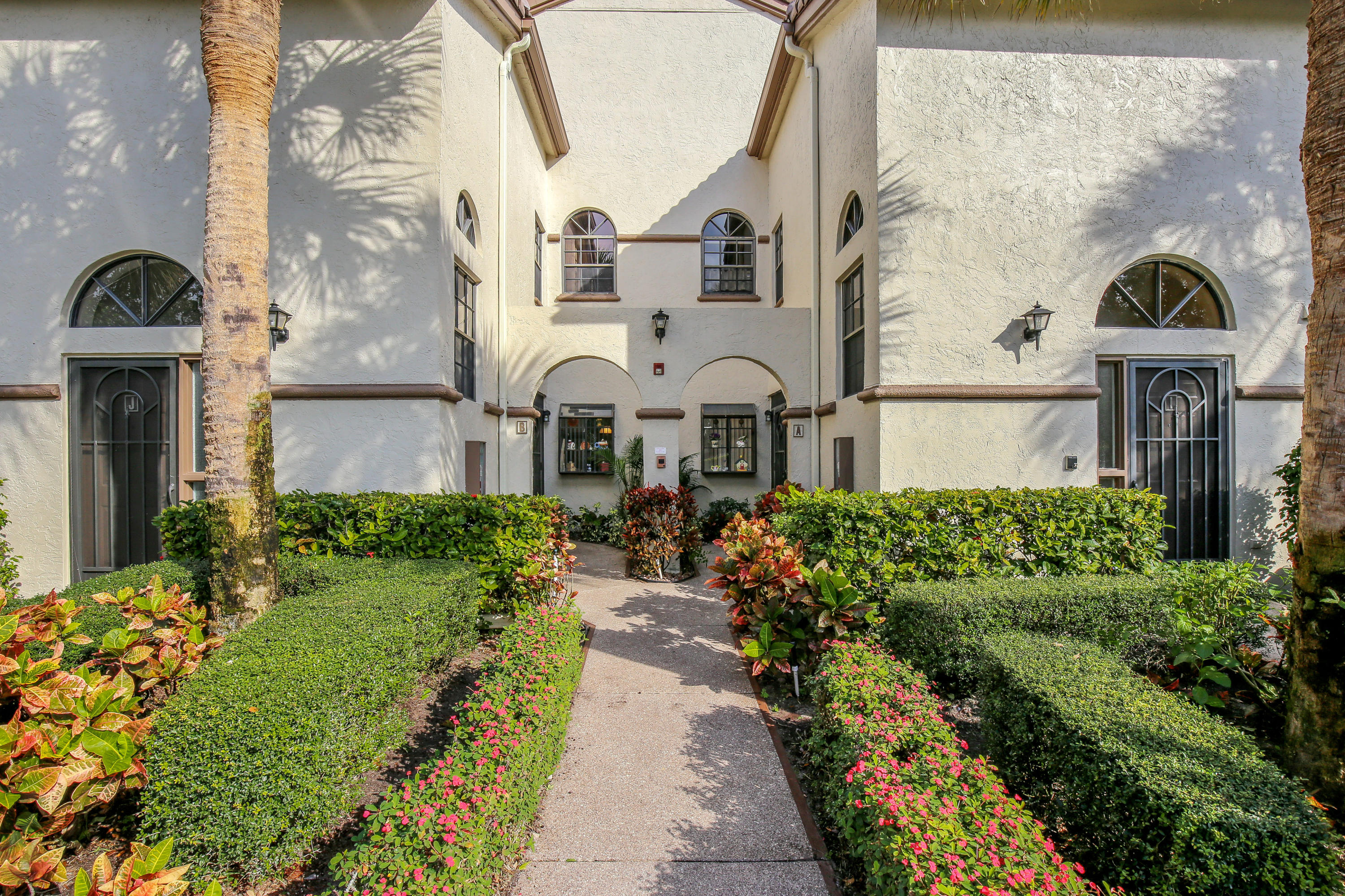 ILLUSTRE VILLAGE CONDO - Residential