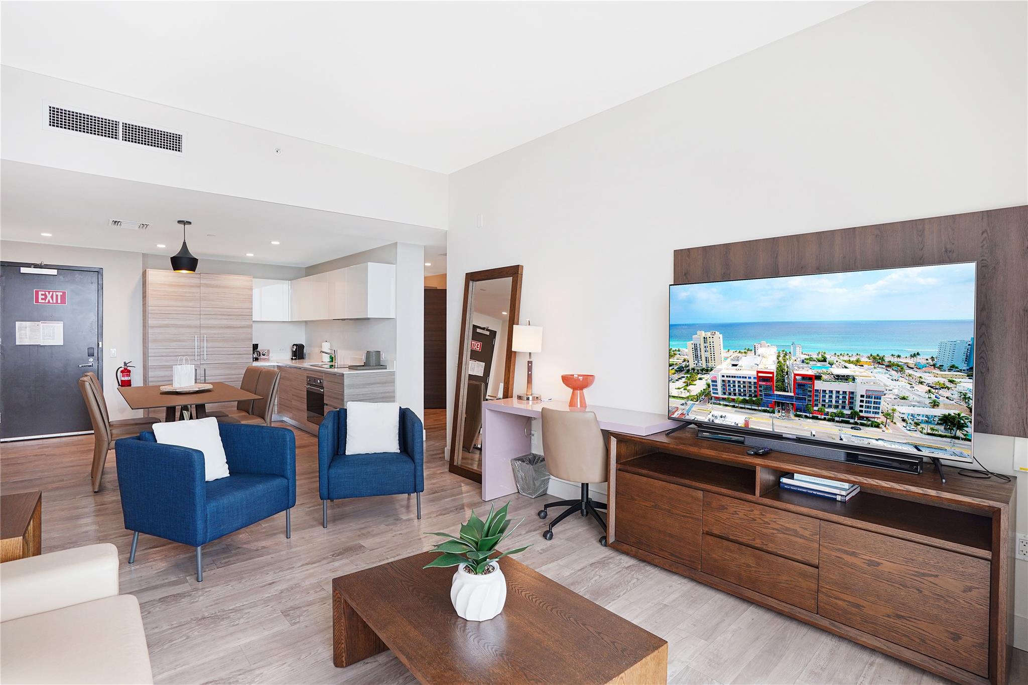 View photos, virtual tours, details... 777 N Ocean Dr s332